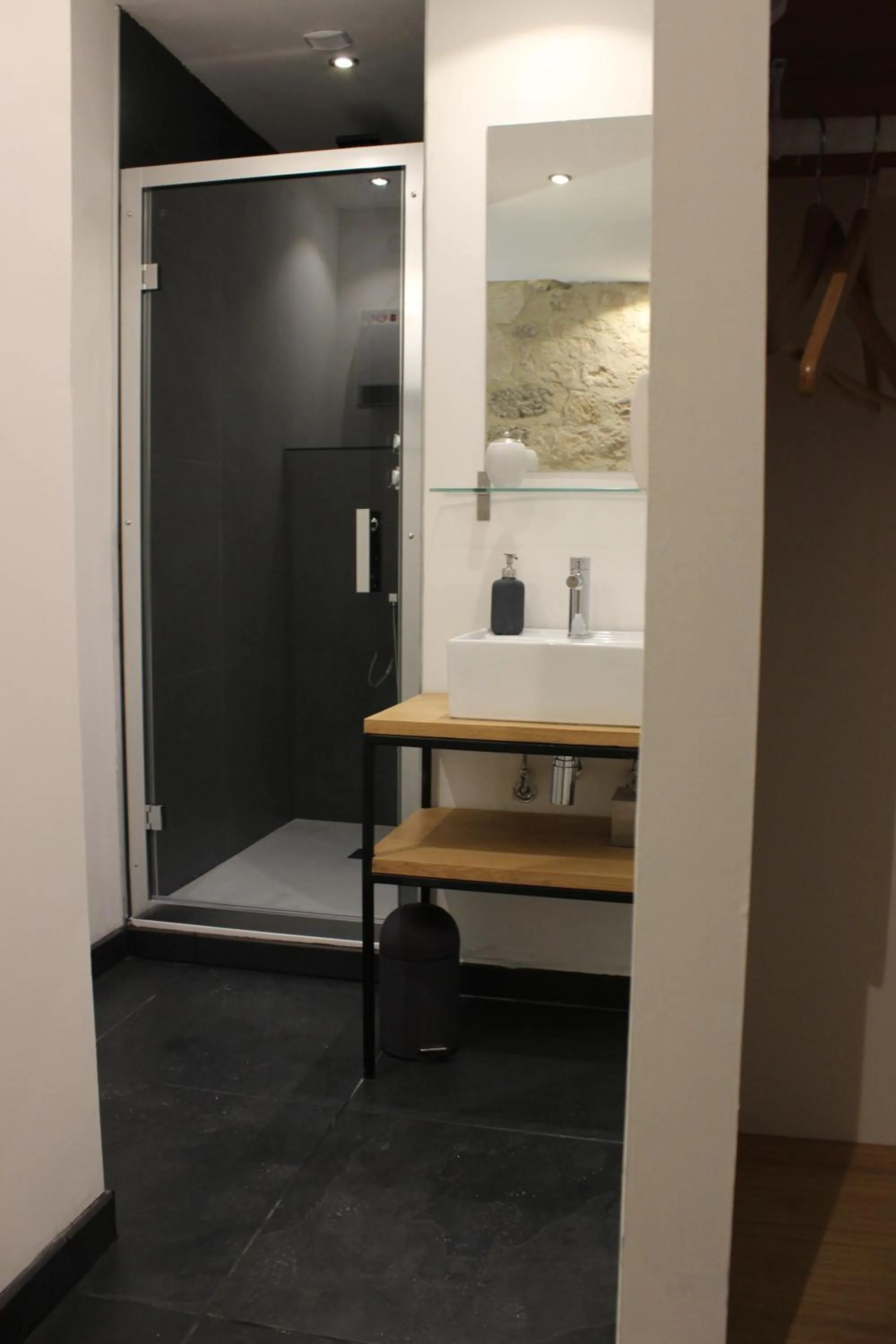 Bathroom in gîte le cayrols