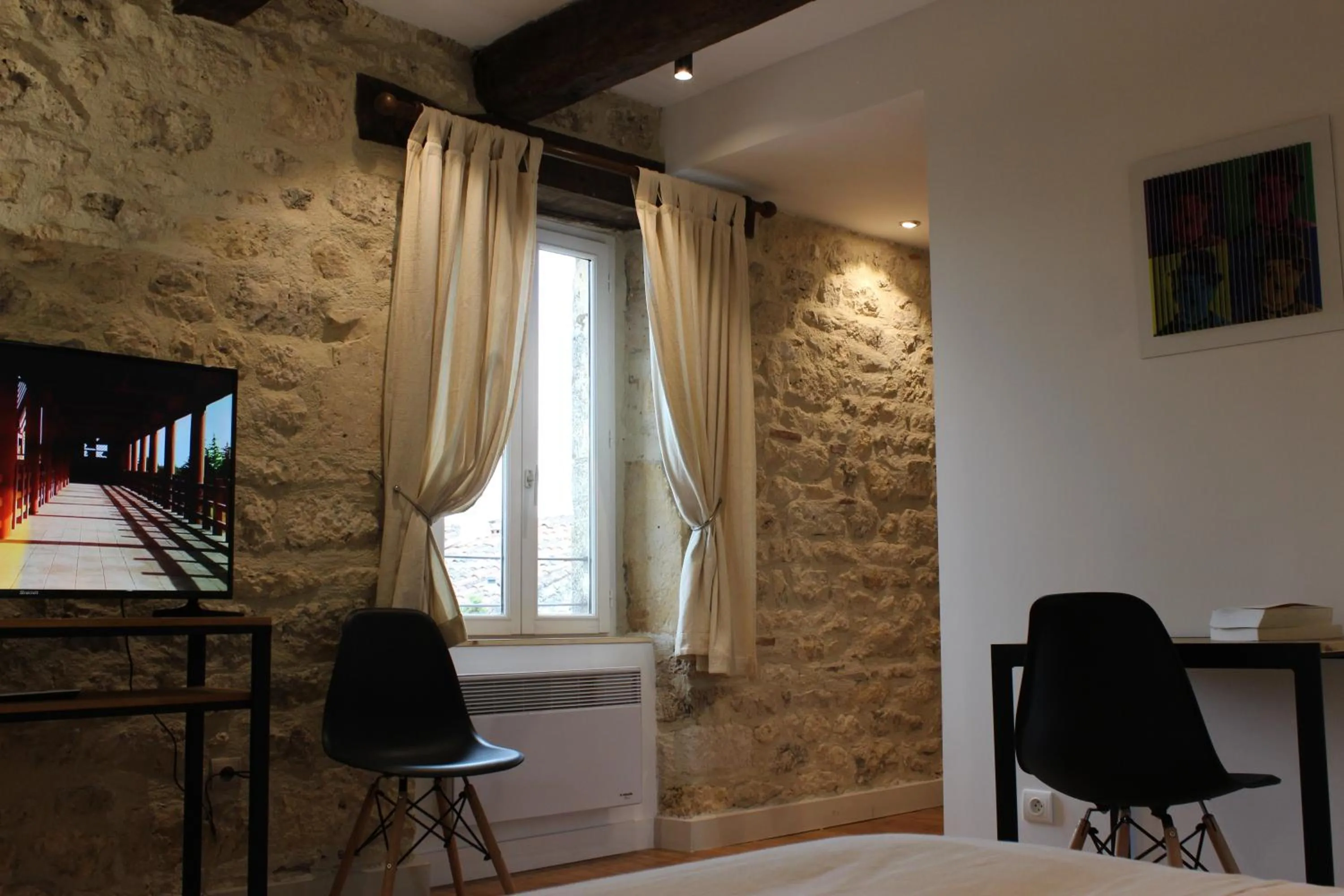 TV and multimedia, Bed in gîte le cayrols