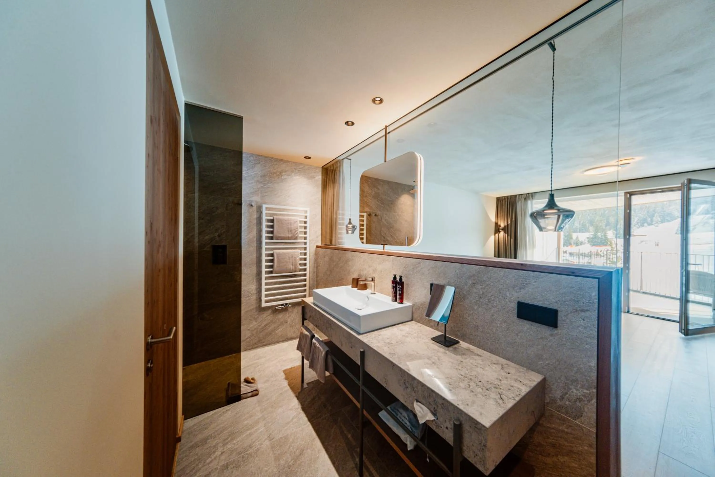 Bathroom in Cendevaves Alpine Silence