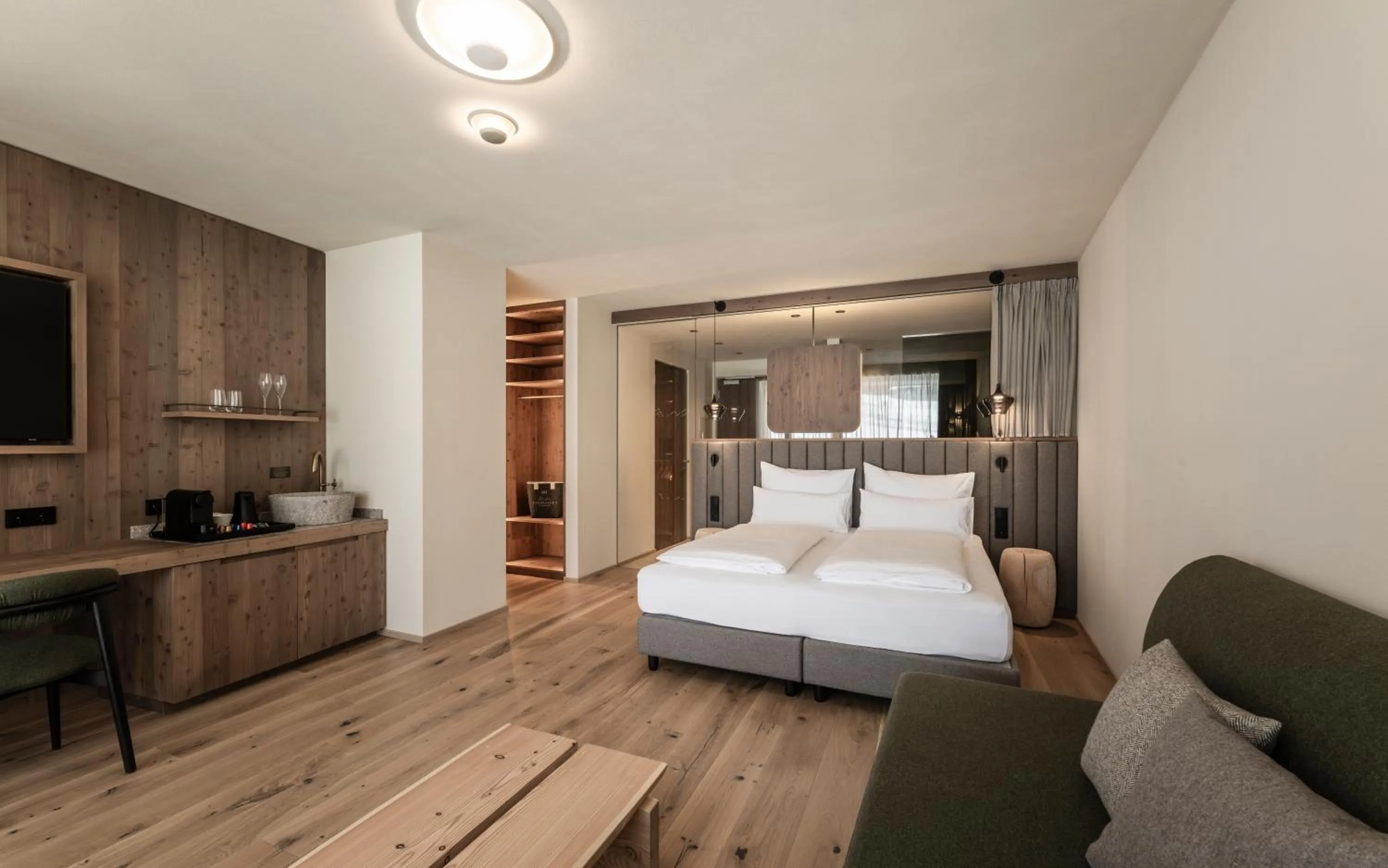 Bedroom, Bed in Cendevaves Alpine Silence