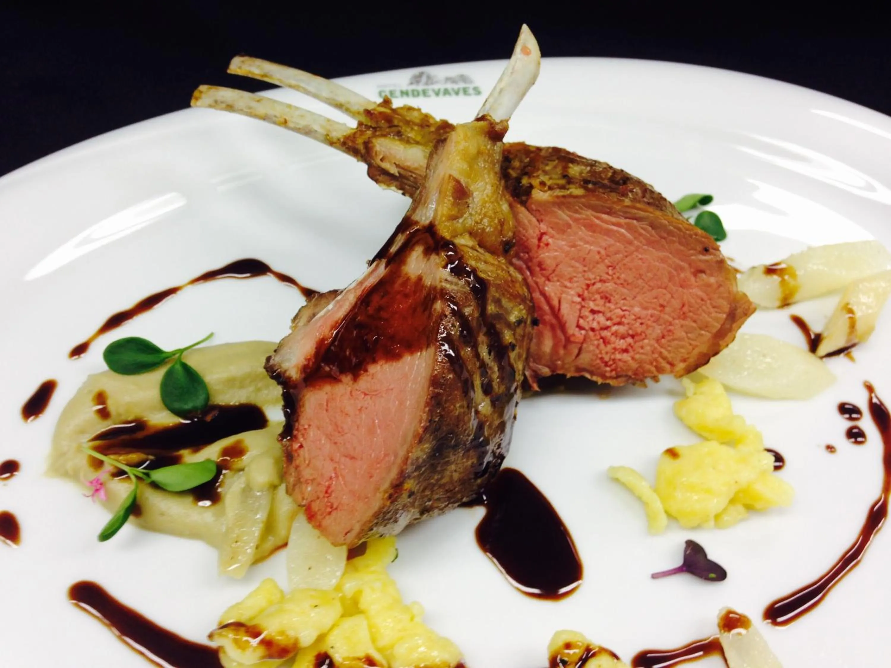 Food in Cendevaves Alpine Silence