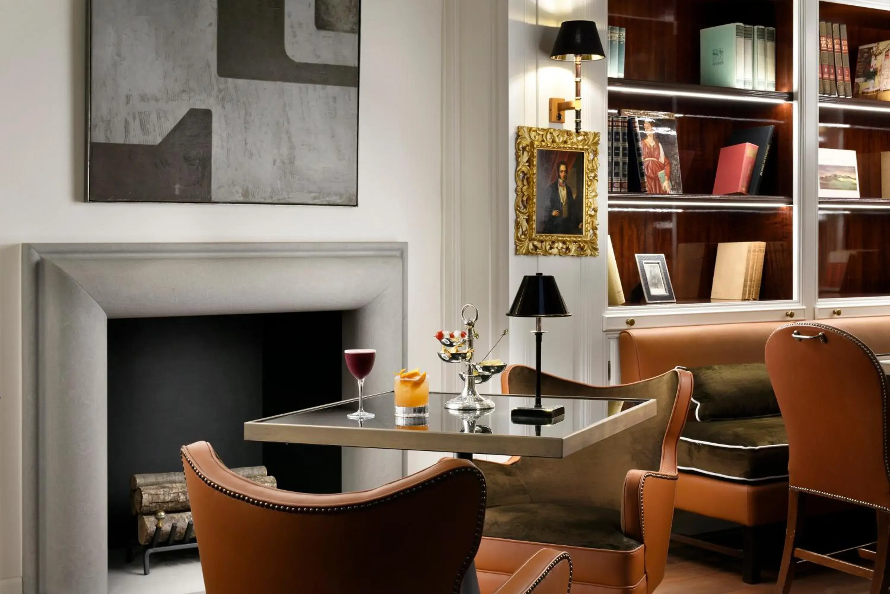 Lounge or bar in Palazzo Vecchietti - Residenza D'Epoca Lounge or bar in Palazzo Vecchietti - Residenza D'Epoca