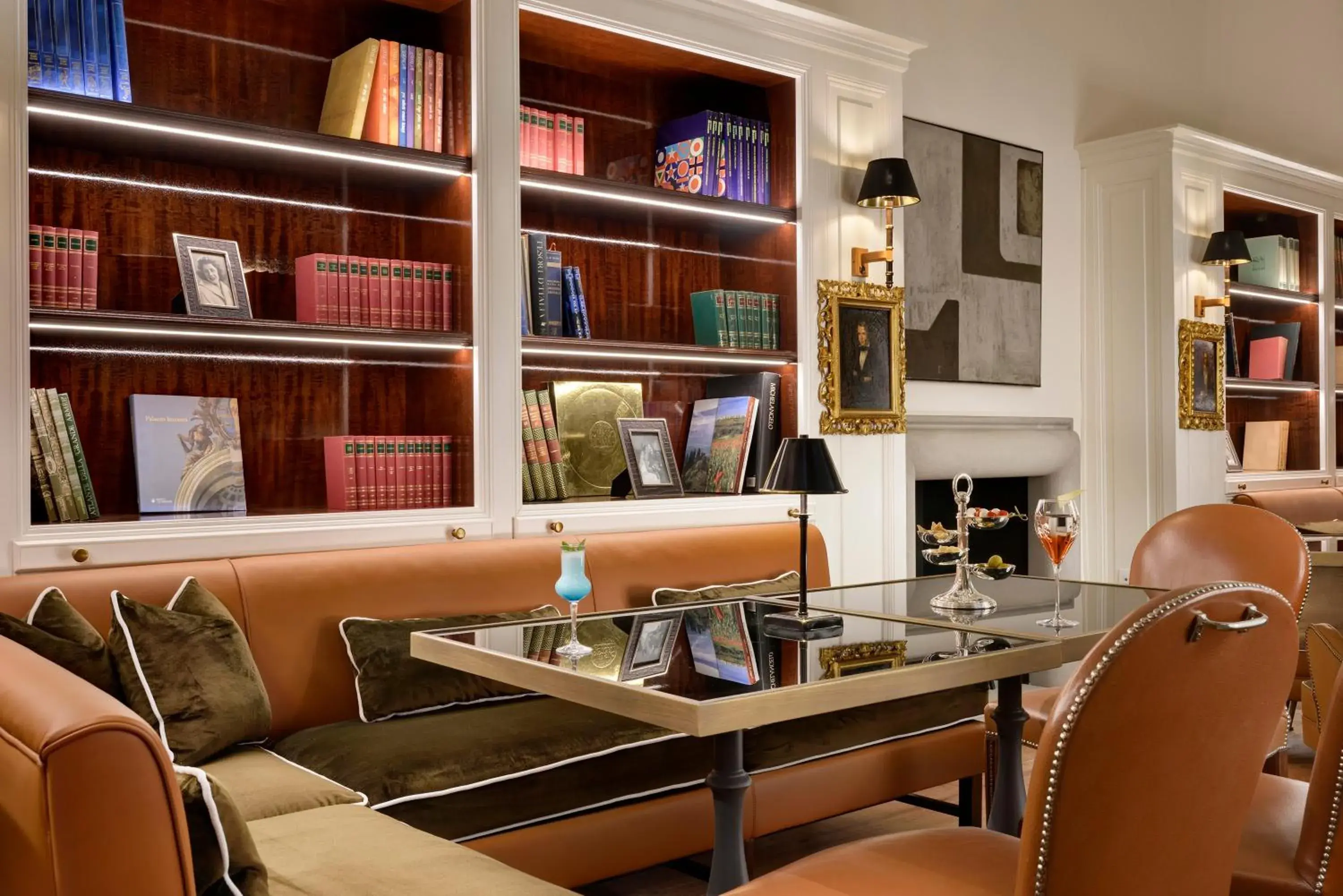 Lounge or bar in Palazzo Vecchietti - Residenza D'Epoca Lounge or bar in Palazzo Vecchietti - Residenza D'Epoca