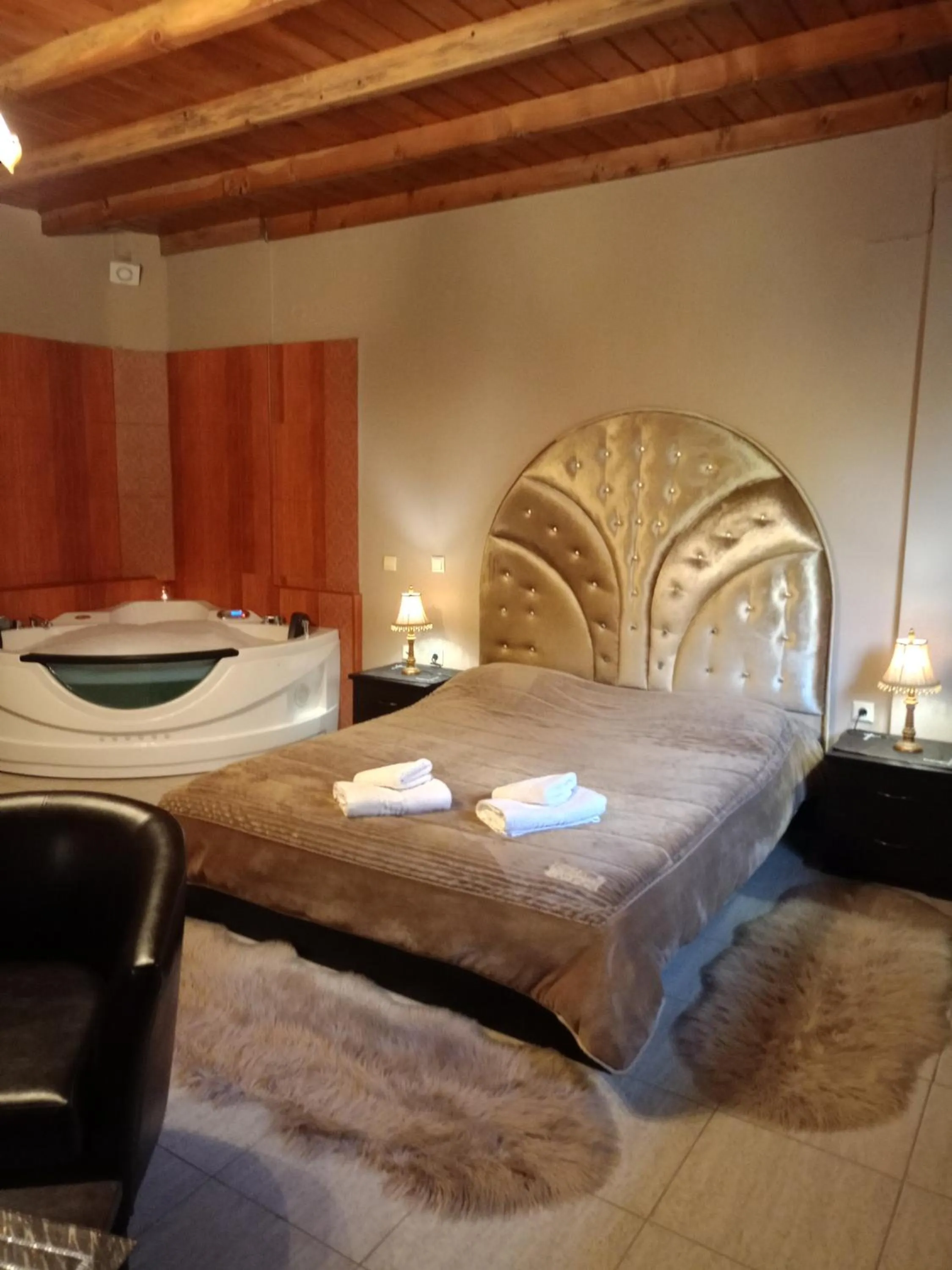 Photo of the whole room, Bed in Hotel Edem