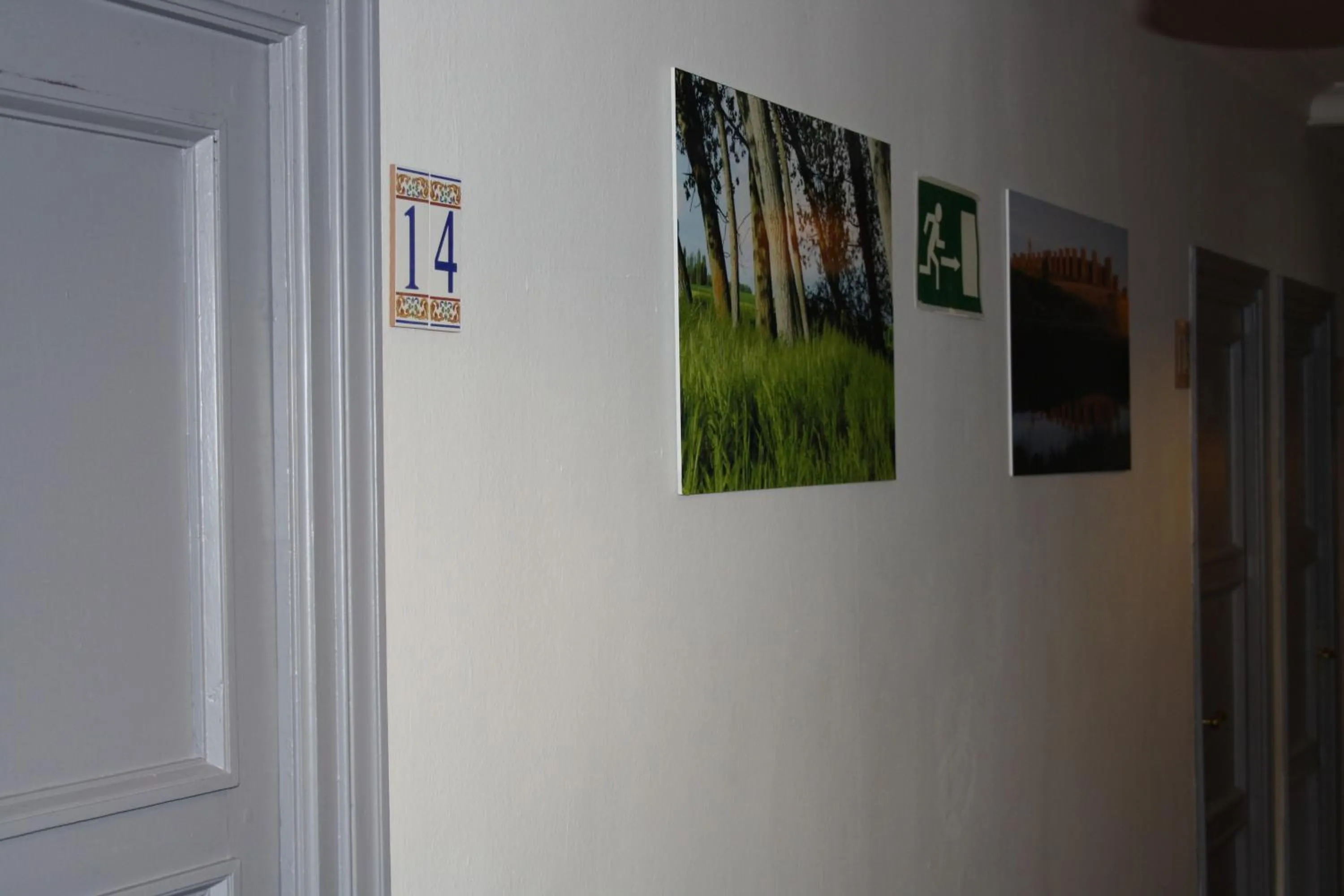 Decorative detail in Hostal La Estación