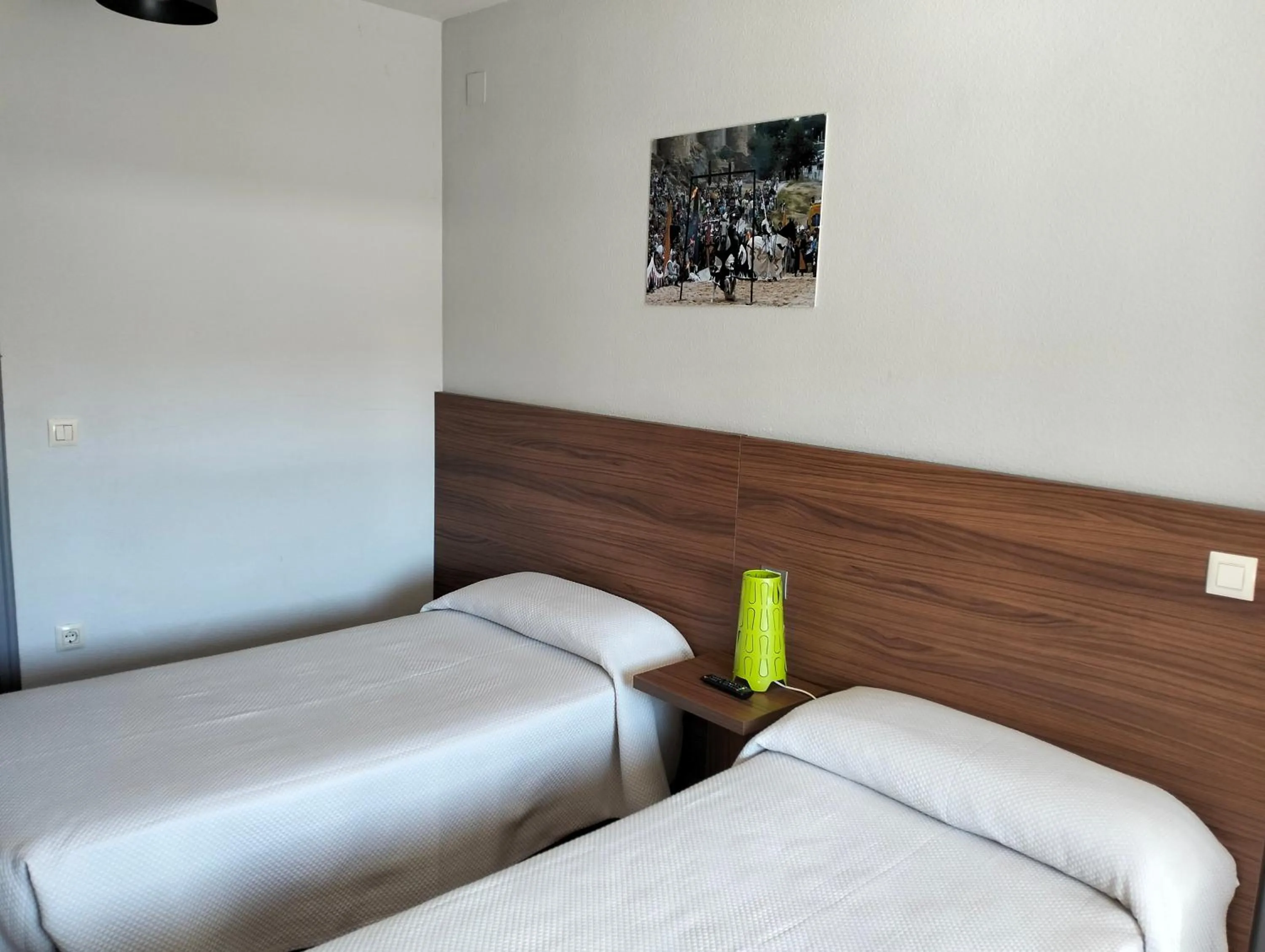 Photo of the whole room, Bed in Hostal La Estación