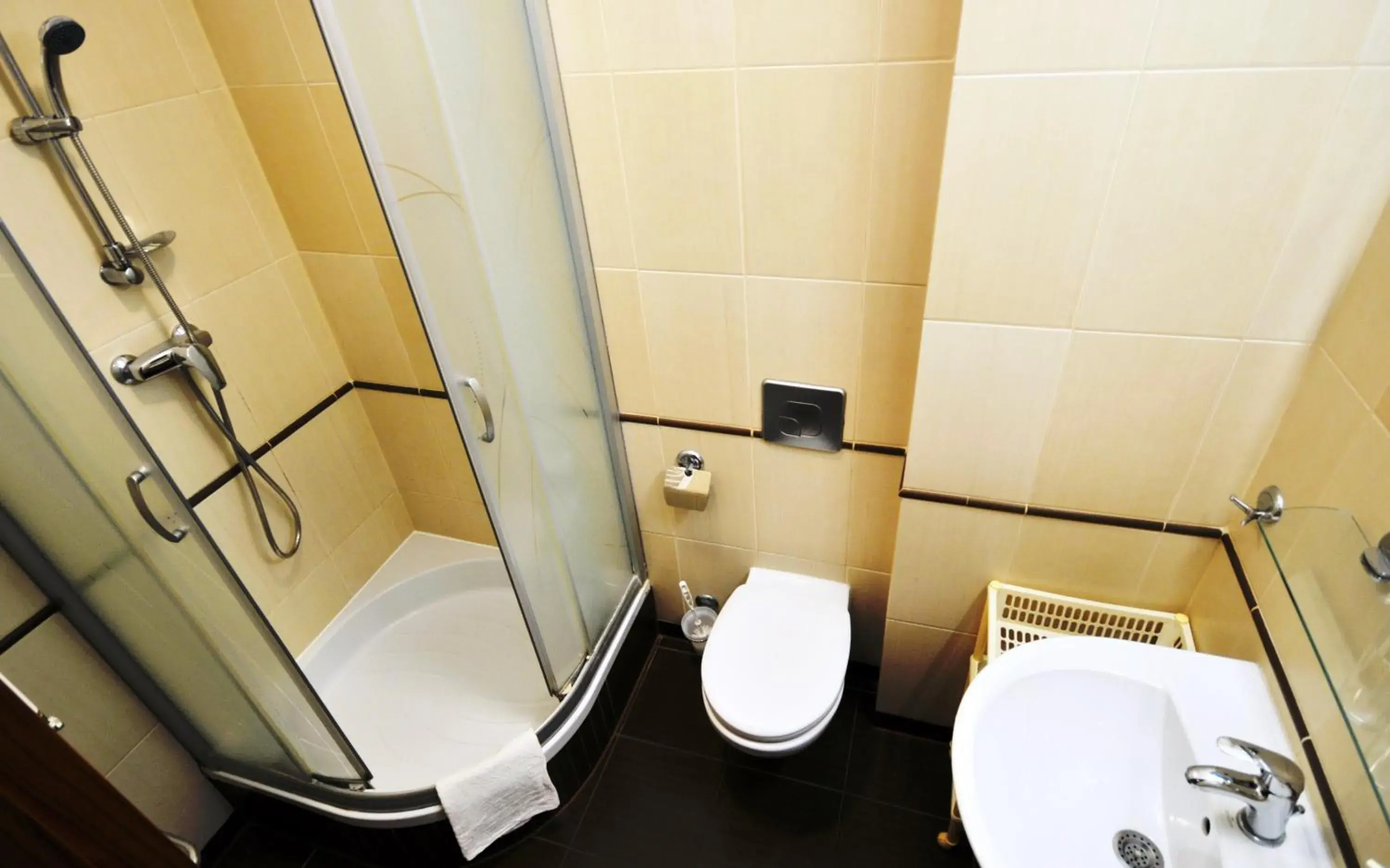 Single Room in Bursztyn Resort Single Room in Bursztyn Resort