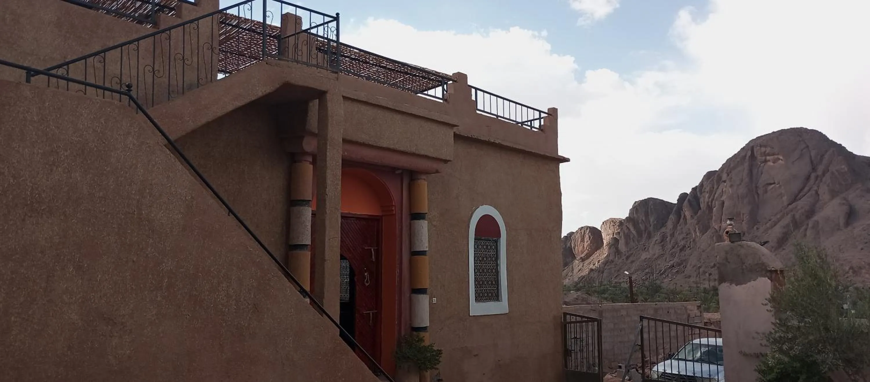 Auberge Restaurant TISSILI " Oasis de Fint"