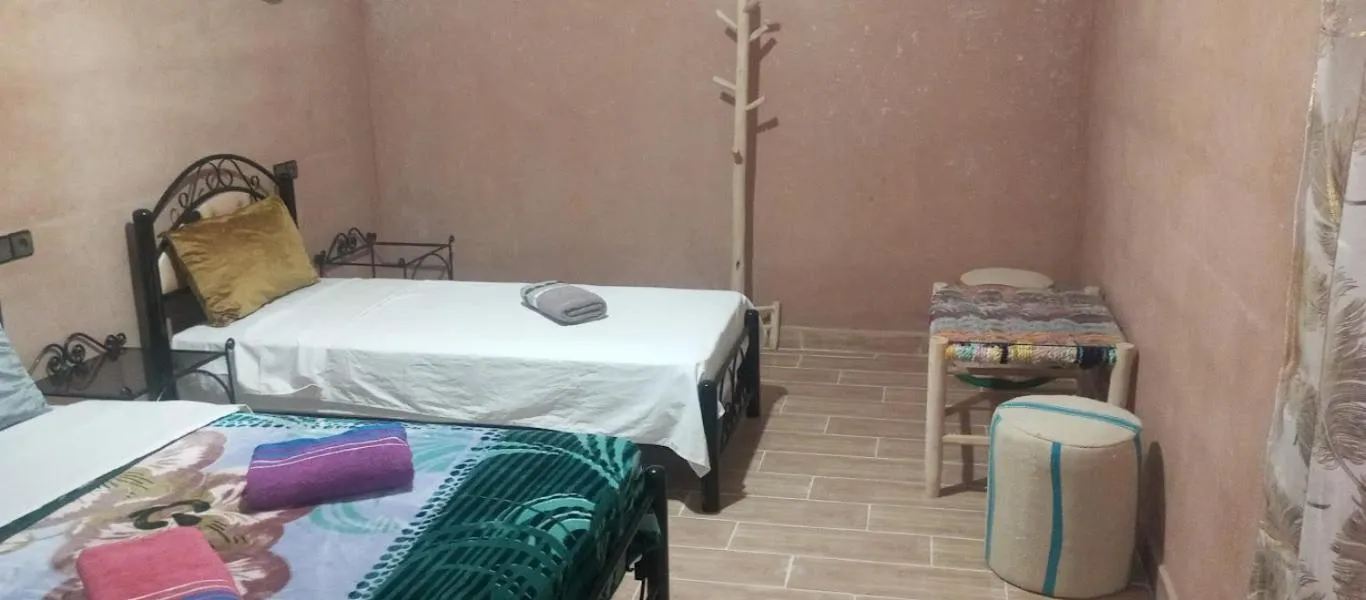 Bed in Auberge Restaurant TISSILI " Oasis de Fint"