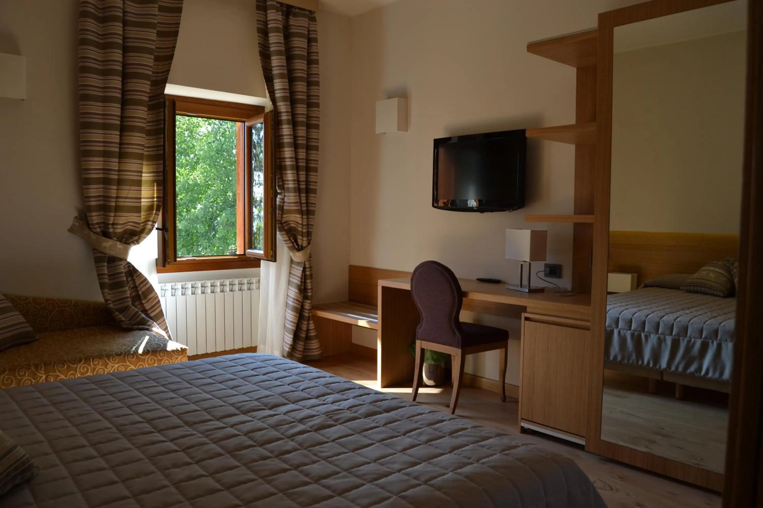 TV and multimedia, Bed in Hotel Nido dell'Aquila