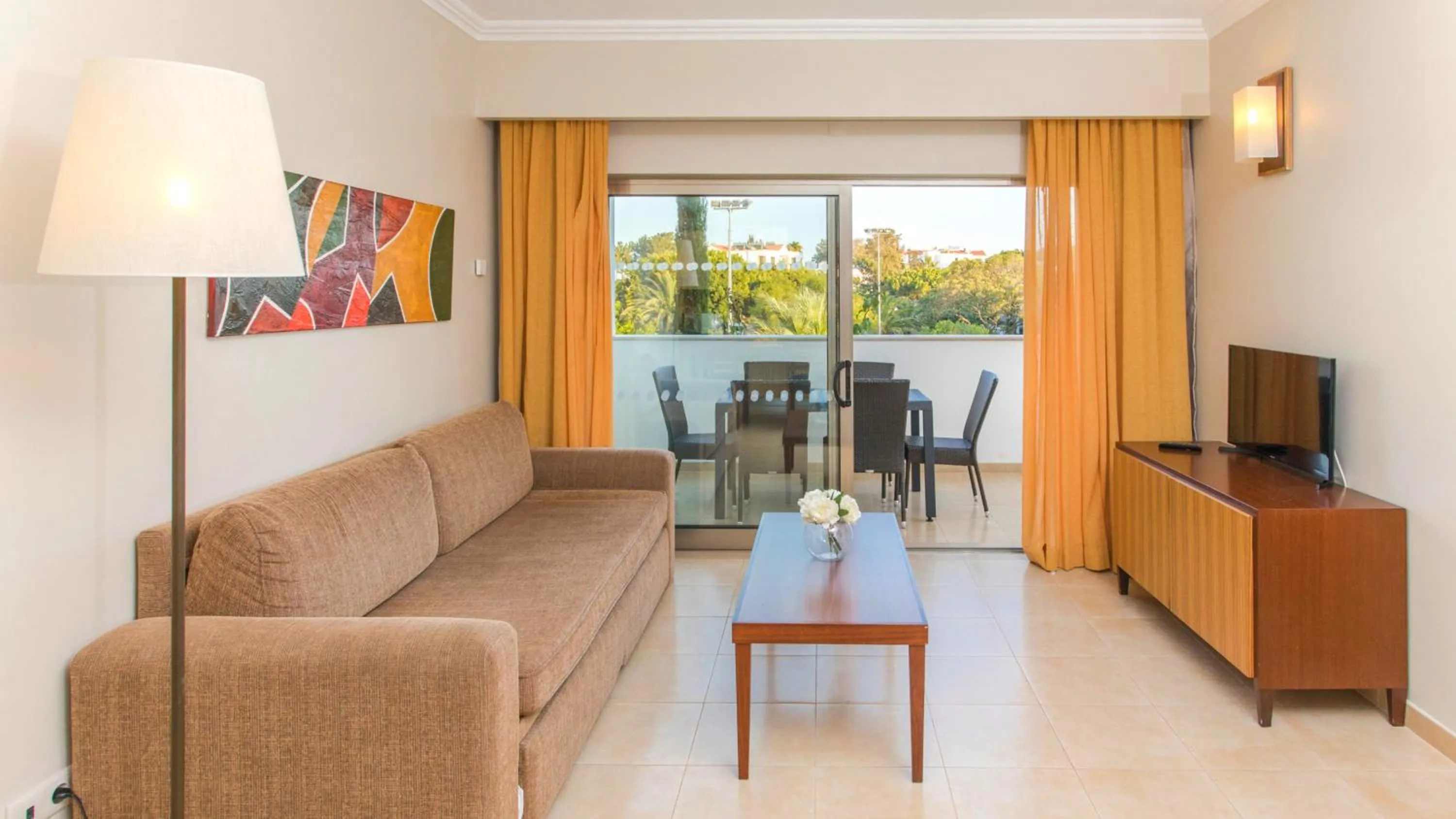 Balcony/Terrace in Alfagar Aparthotel