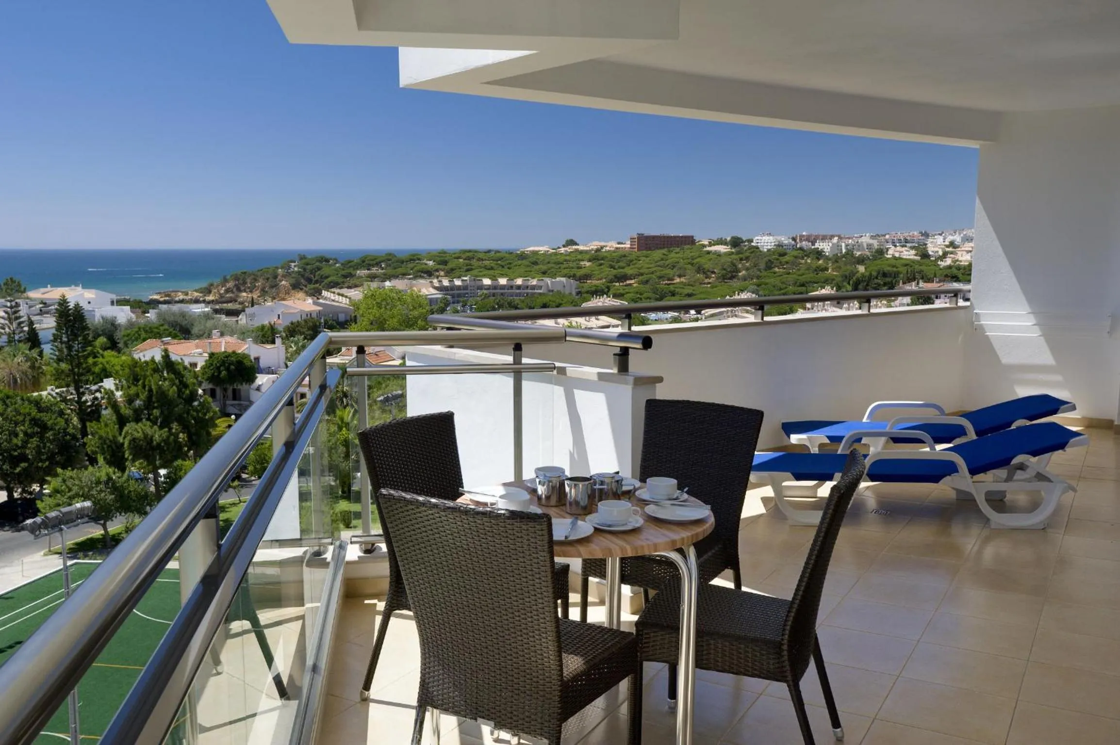 Balcony/Terrace in Alfagar Aparthotel
