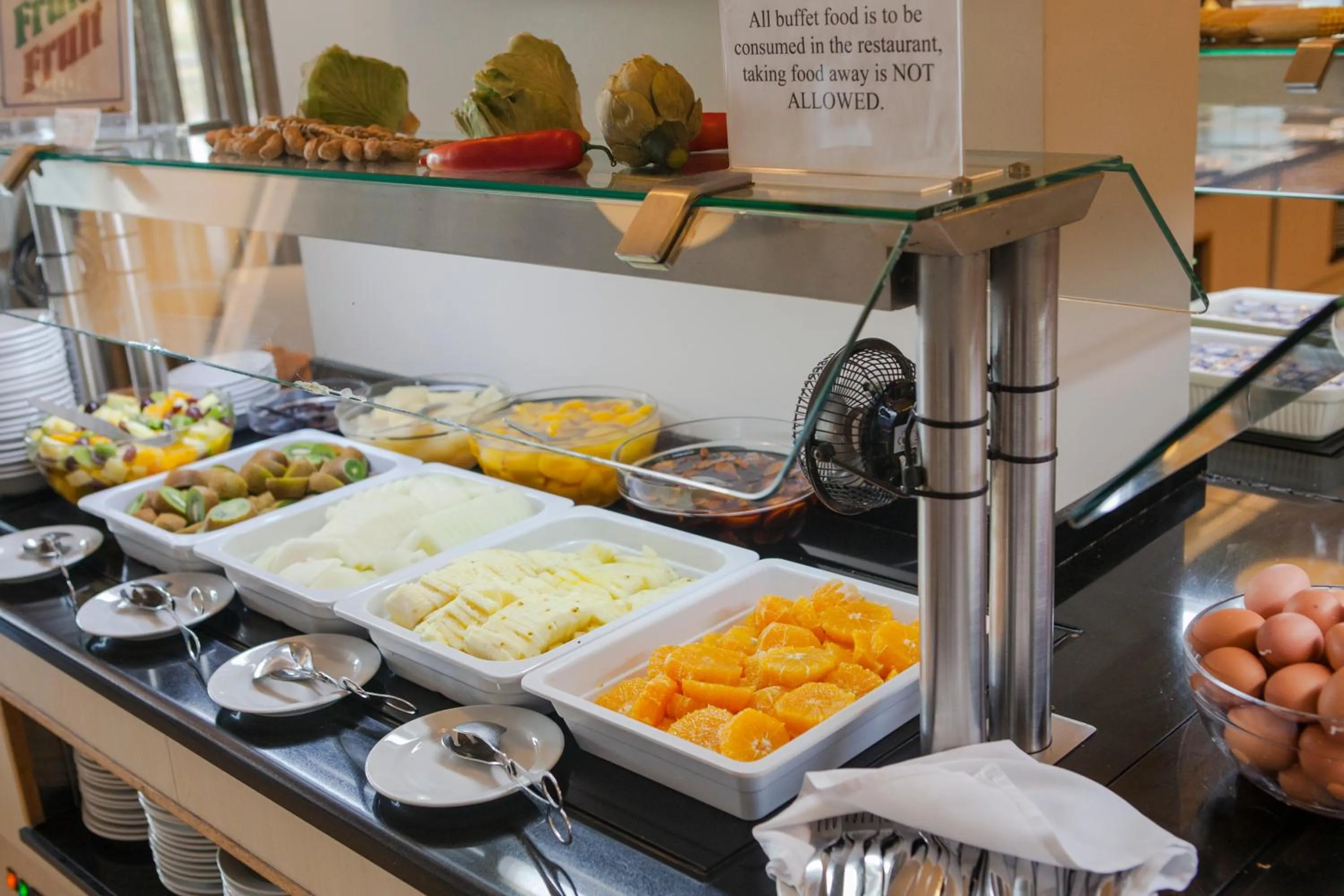 Breakfast in Alfagar Aparthotel