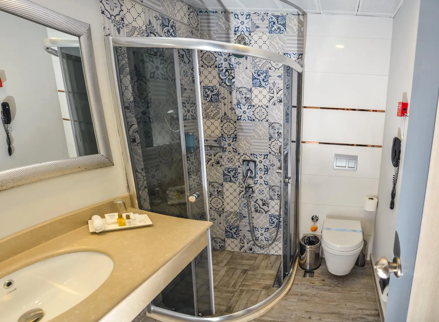 Bathroom in Asya Hotel