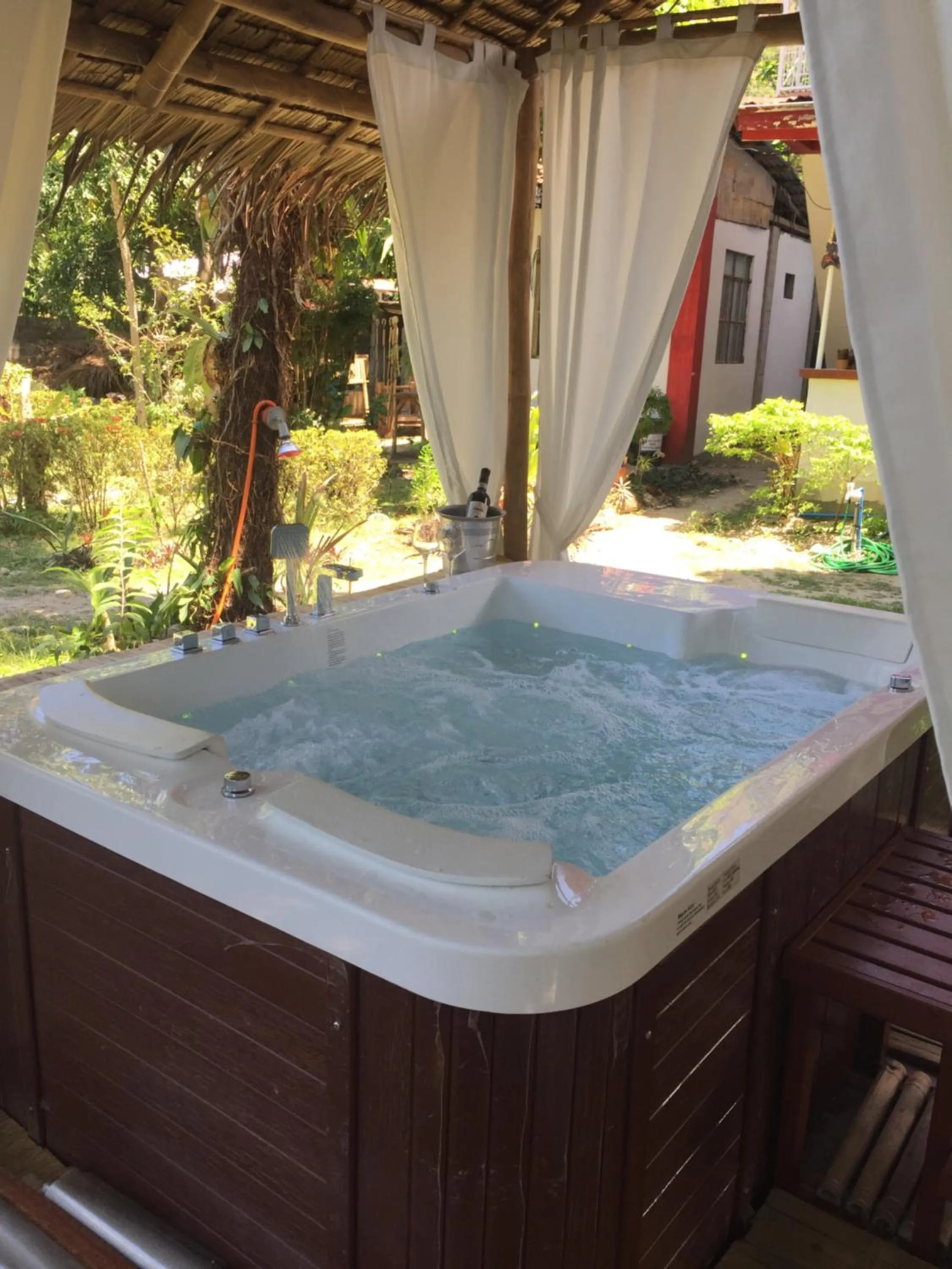 Spa and wellness centre/facilities in Puerto Galera Hostel