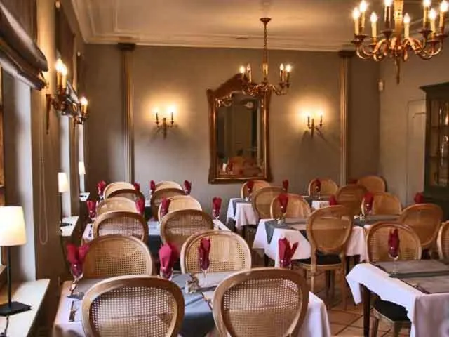 Restaurant/places to eat in Hotel Castello Borghese