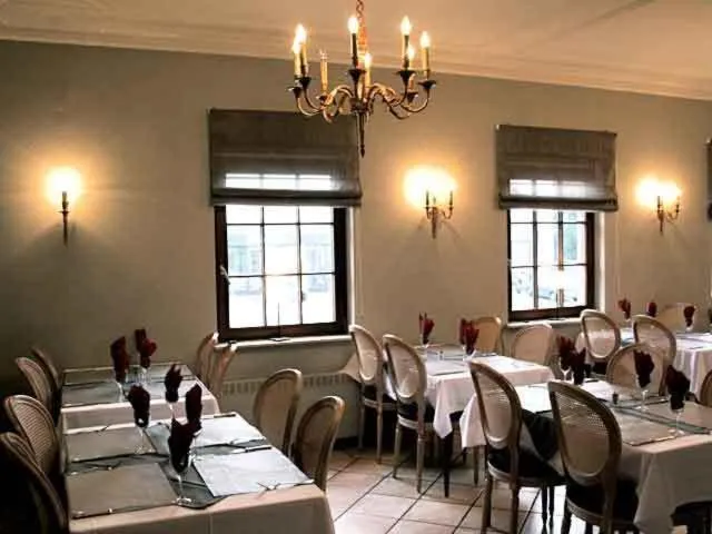 Restaurant/places to eat in Hotel Castello Borghese