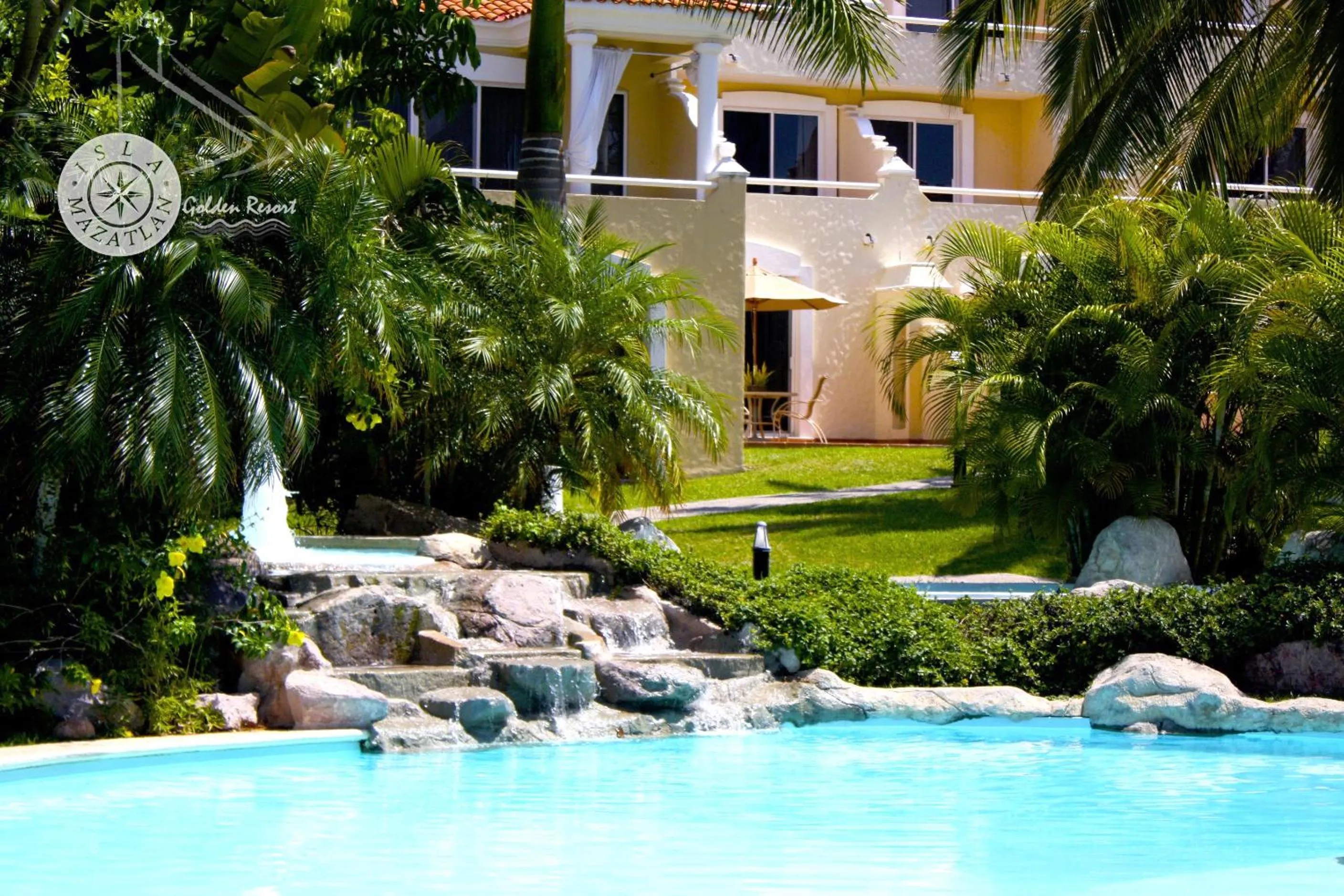 Swimming pool in Isla Mazatlan Residence Club