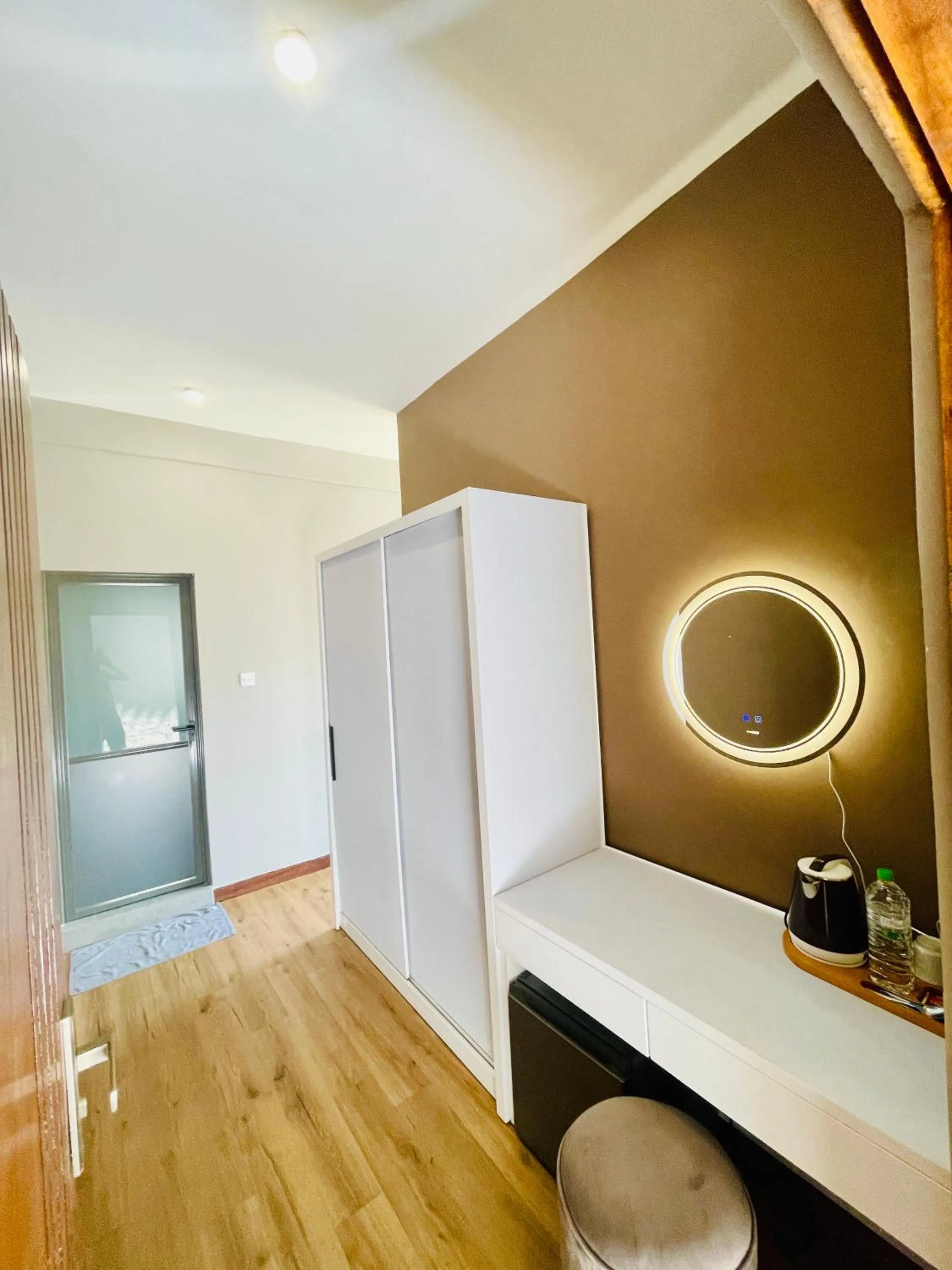 minibar in Ella 100 View Cottage