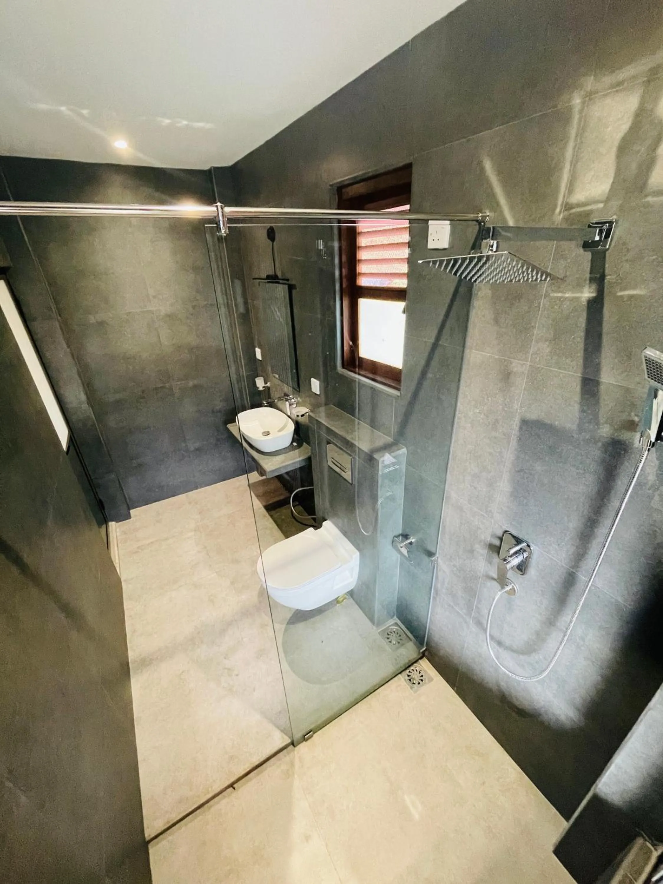 Shower in Ella 100 View Cottage