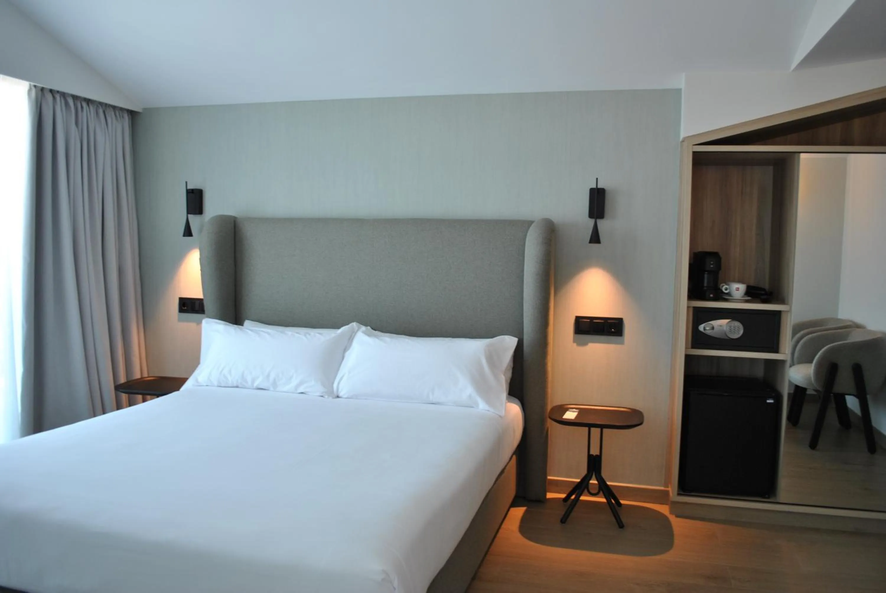 Photo of the whole room, Bed in Hotel Delfin Azul