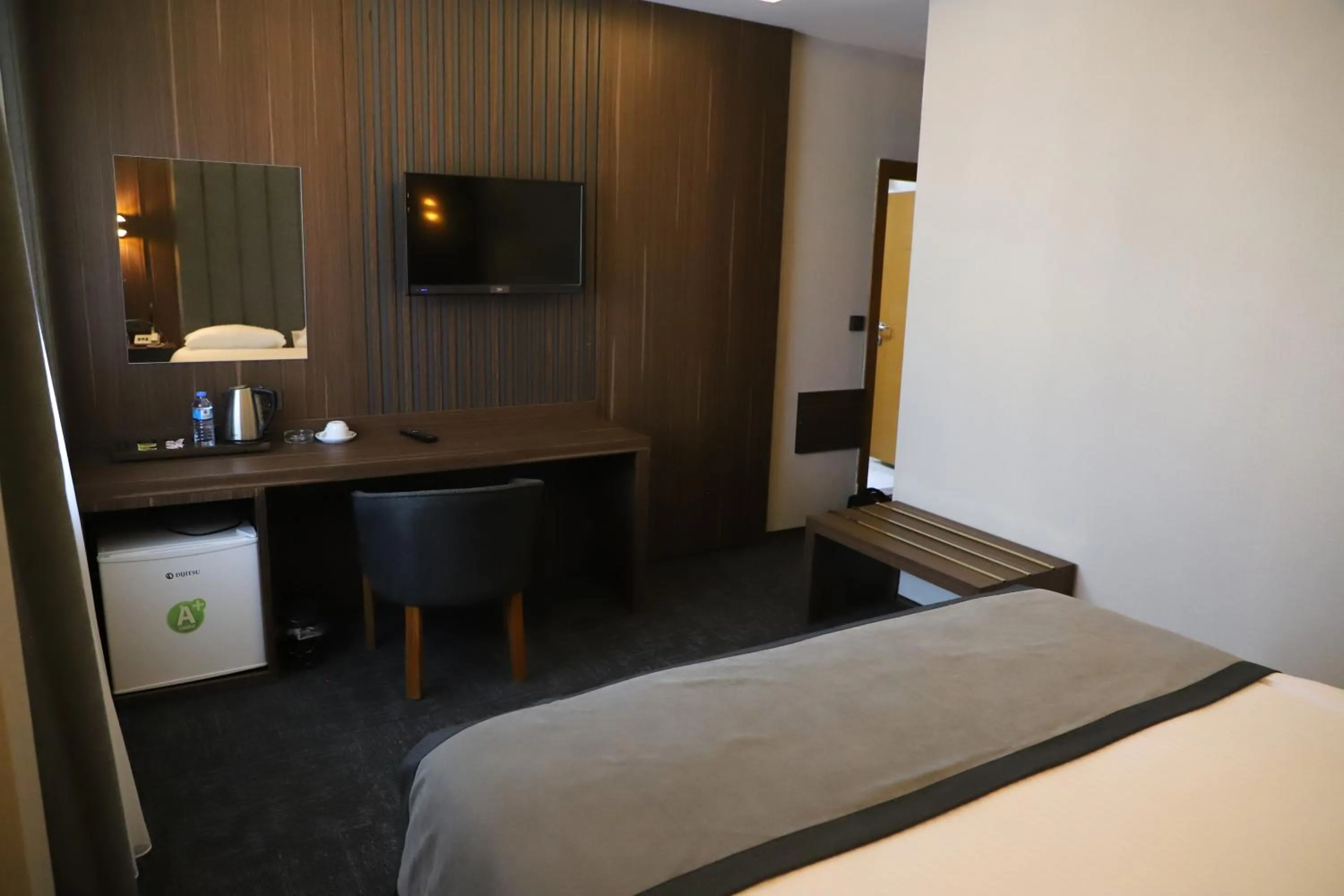 Photo of the whole room in Cenas Otel - Cengiz ASLAN