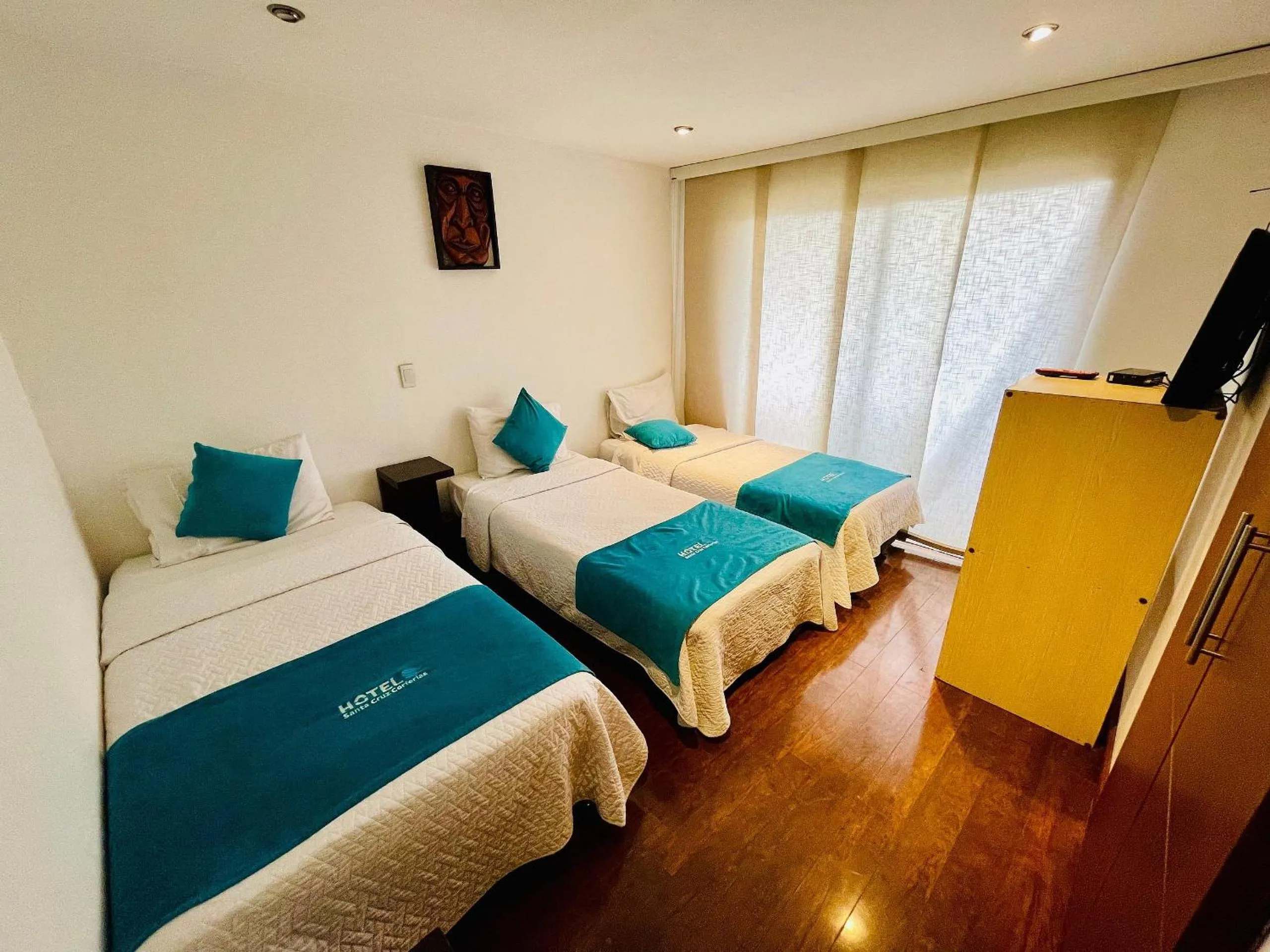 Bedroom, Bed in Hotel Santa Cruz Bogotá