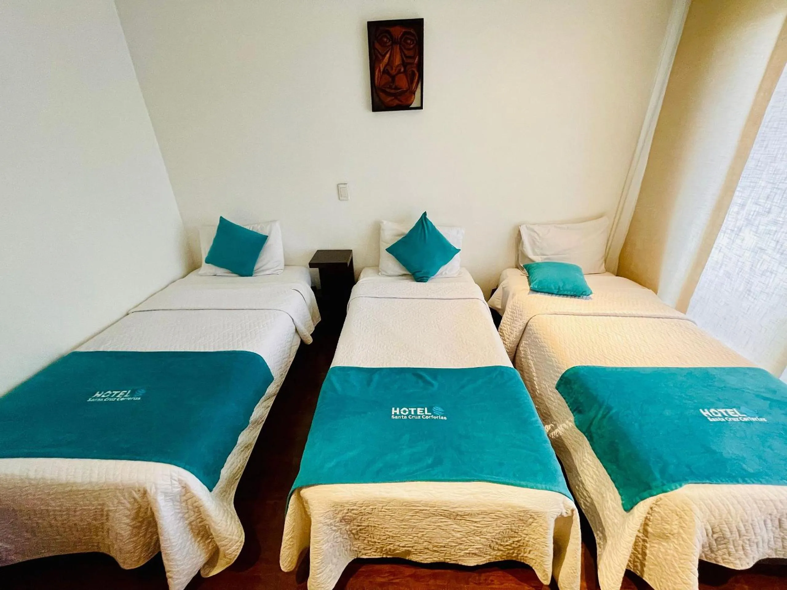 Bedroom, Bed in Hotel Santa Cruz Bogotá