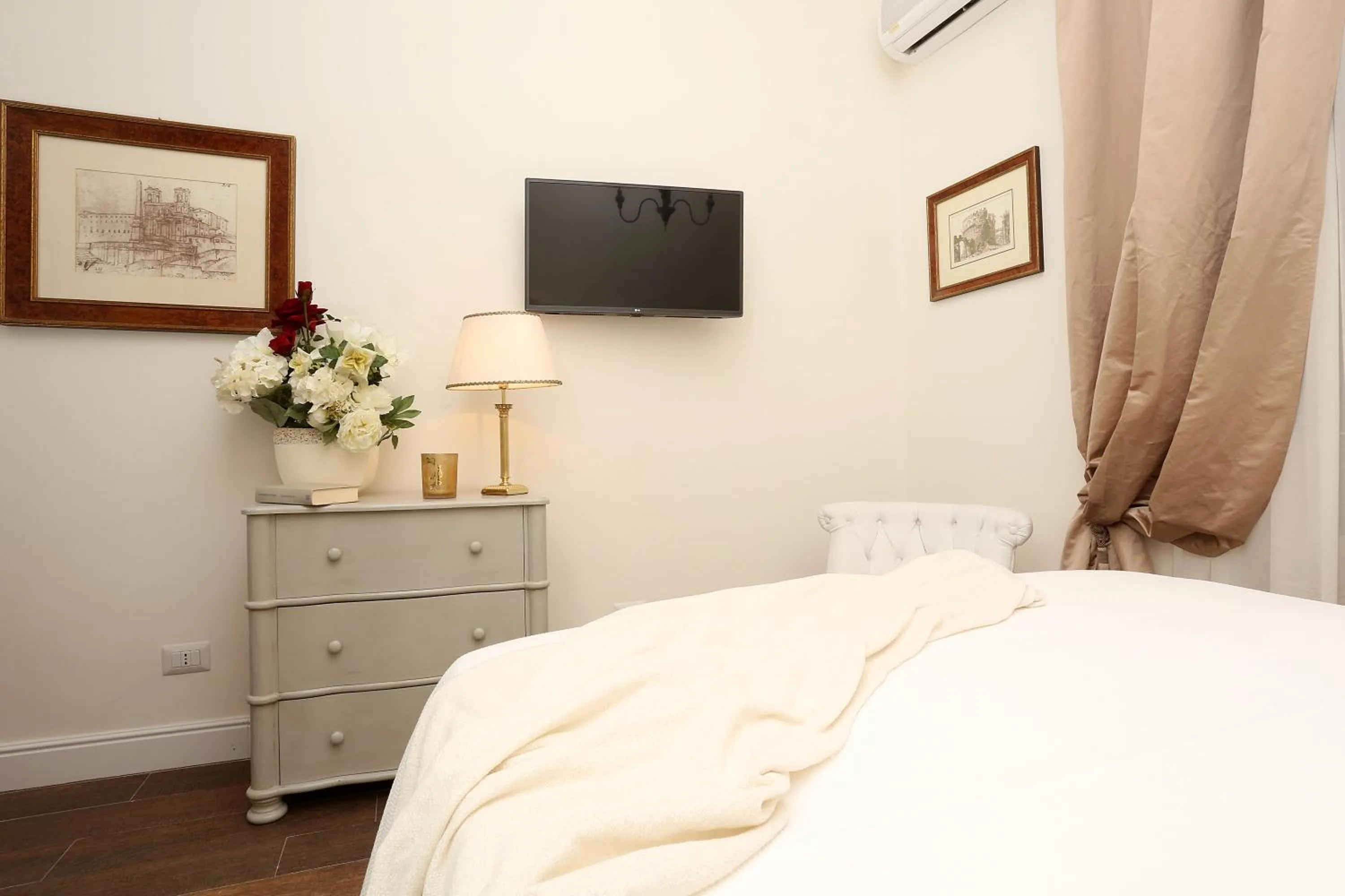 Bedroom, Bed in Daplace - Arena House