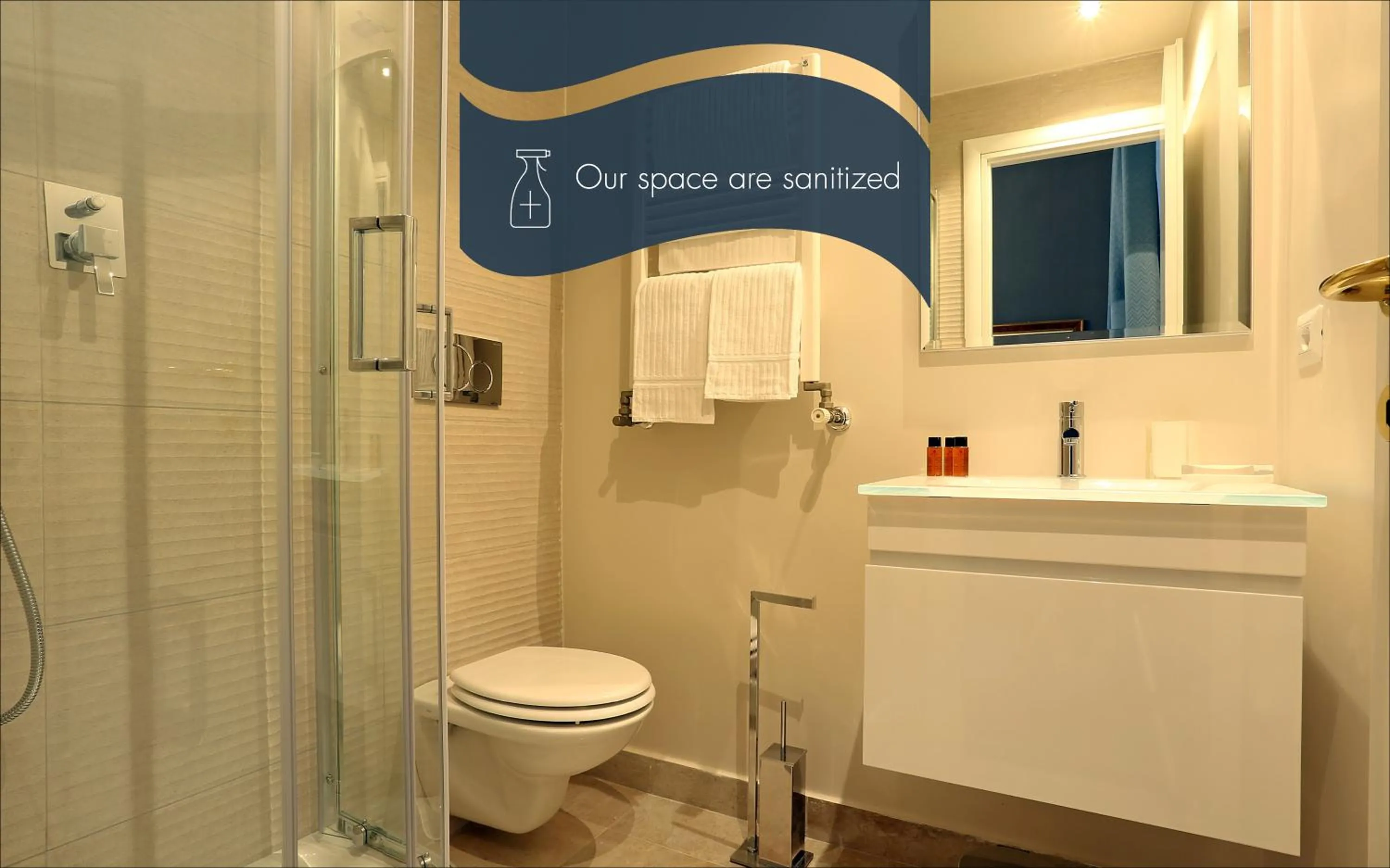 Text overlay in Daplace - Arena House