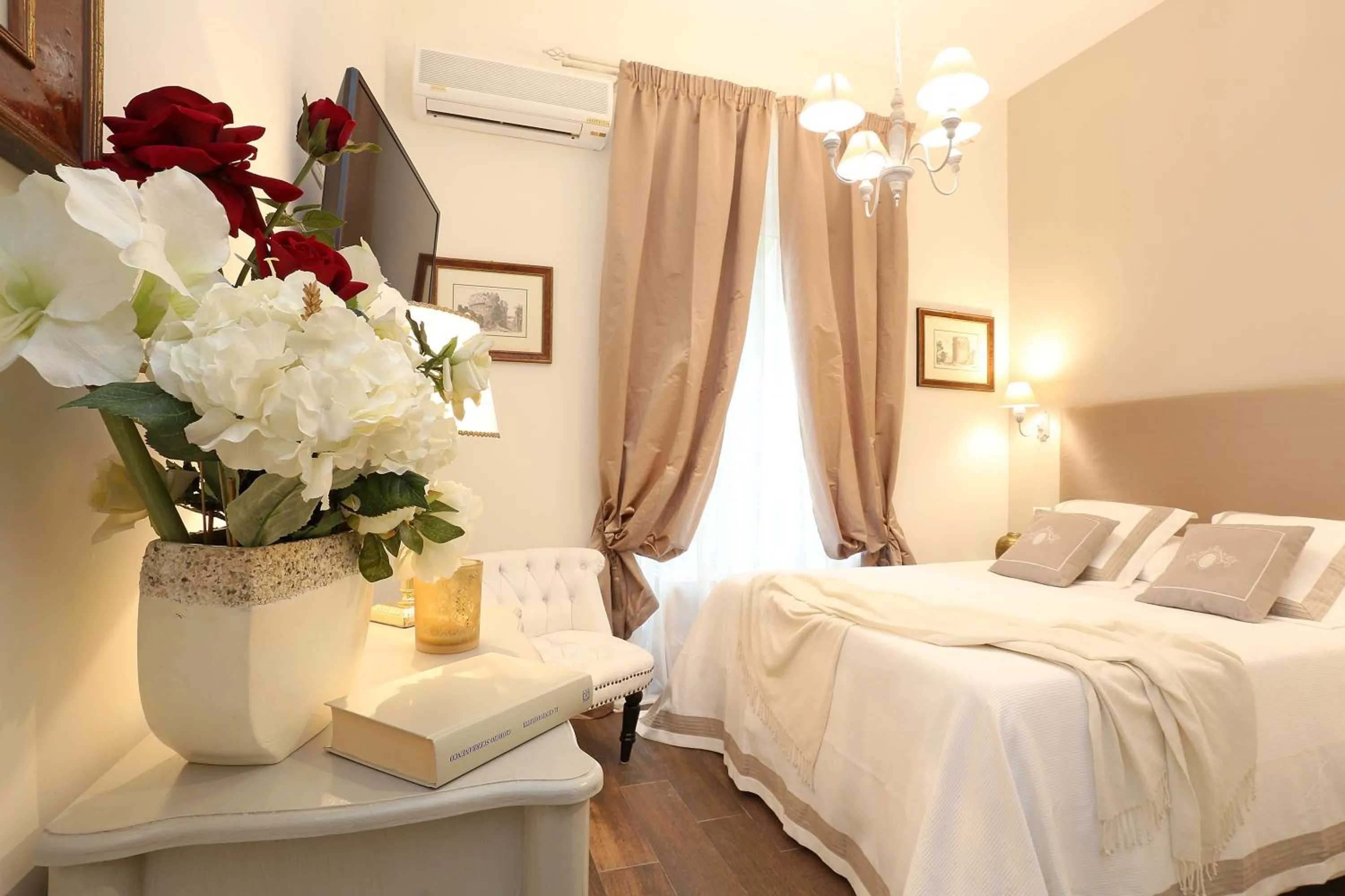 Bedroom, Bed in Daplace - Arena House