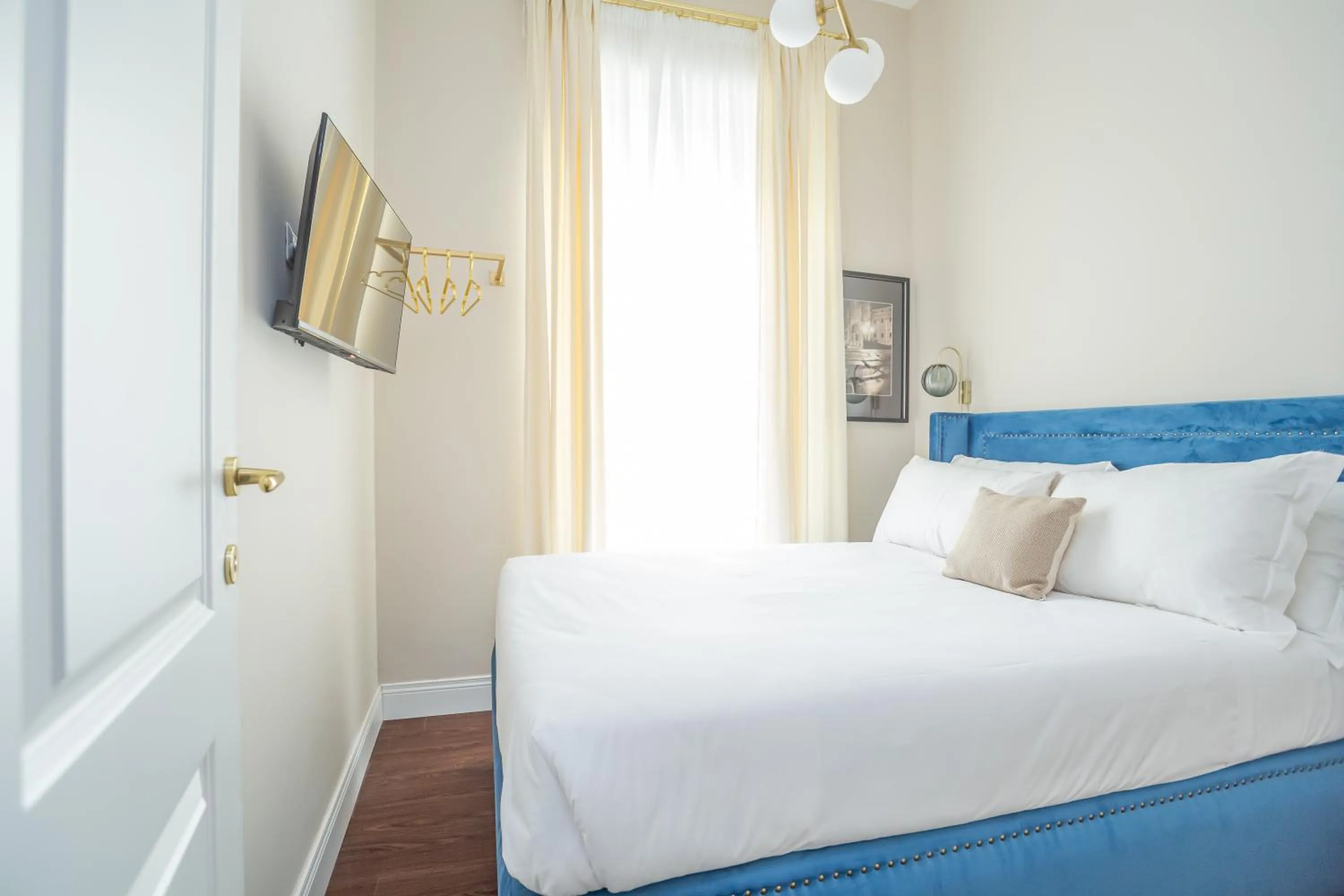 Photo of the whole room, Bed in Daplace - Arena House