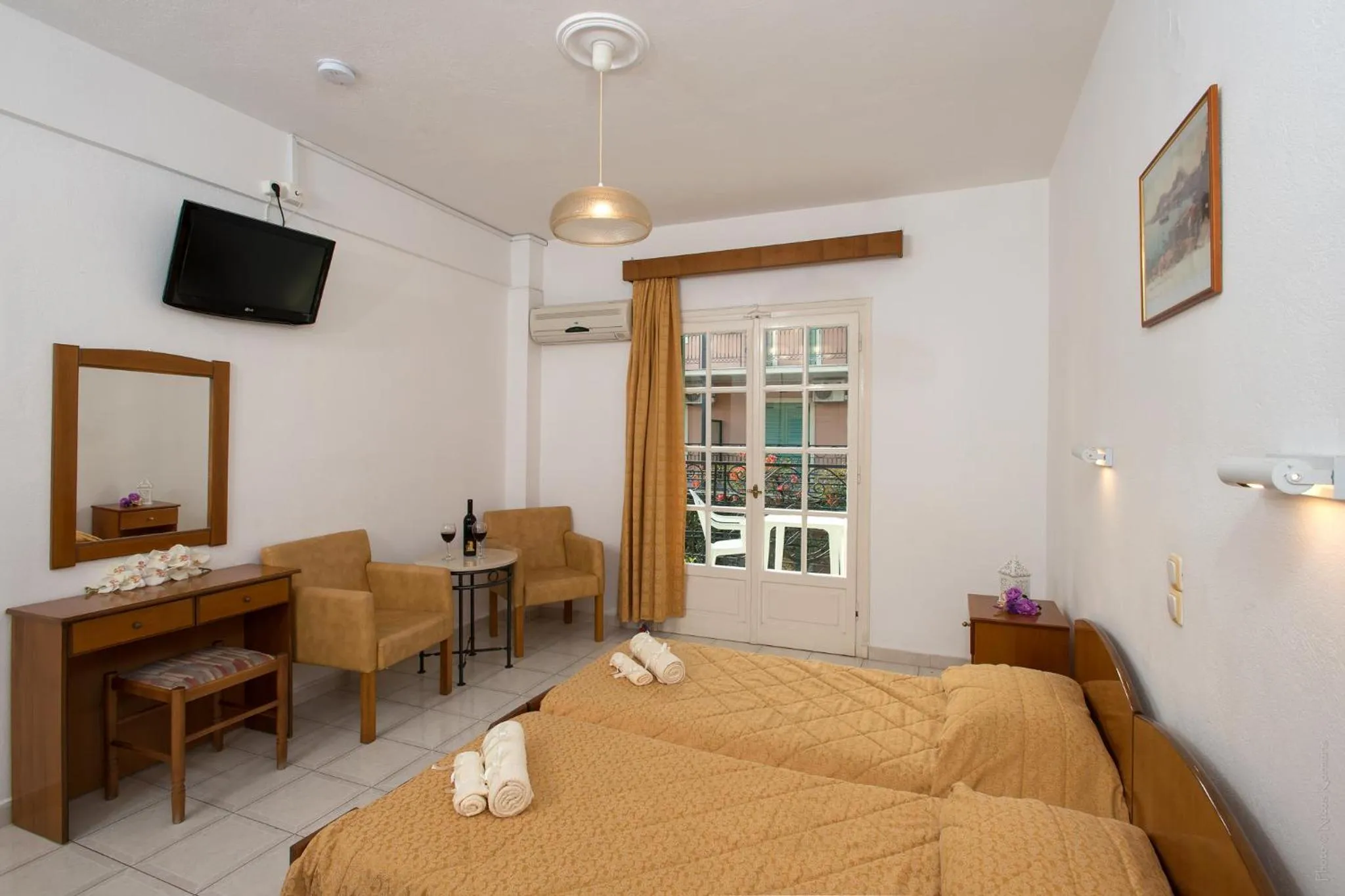 Dining area in Philippos Hotel