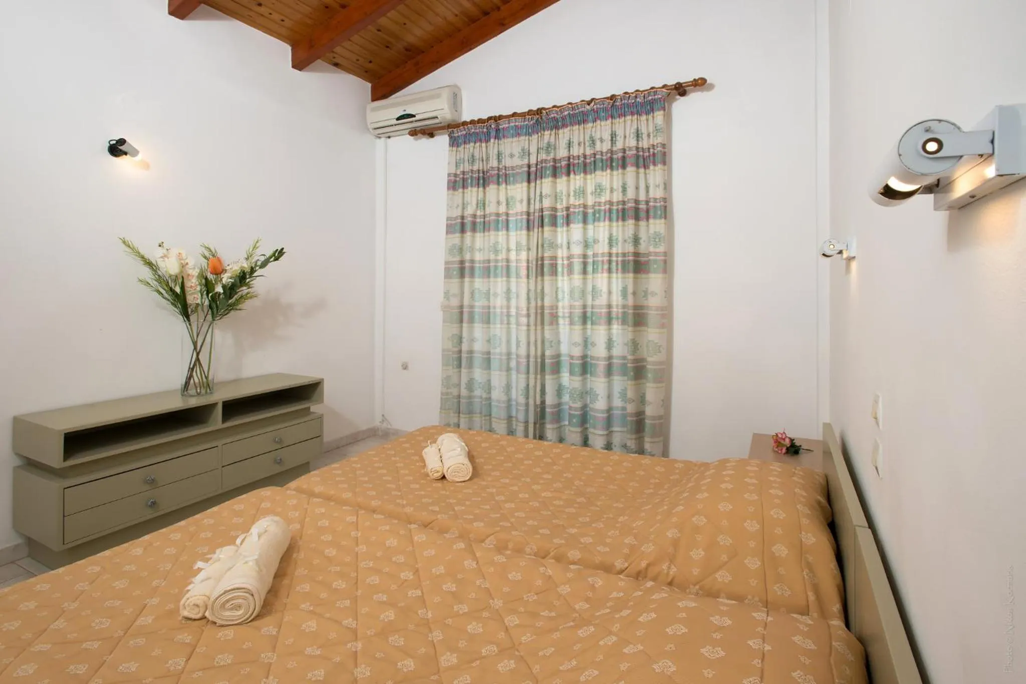 Bedroom, Bed in Philippos Hotel