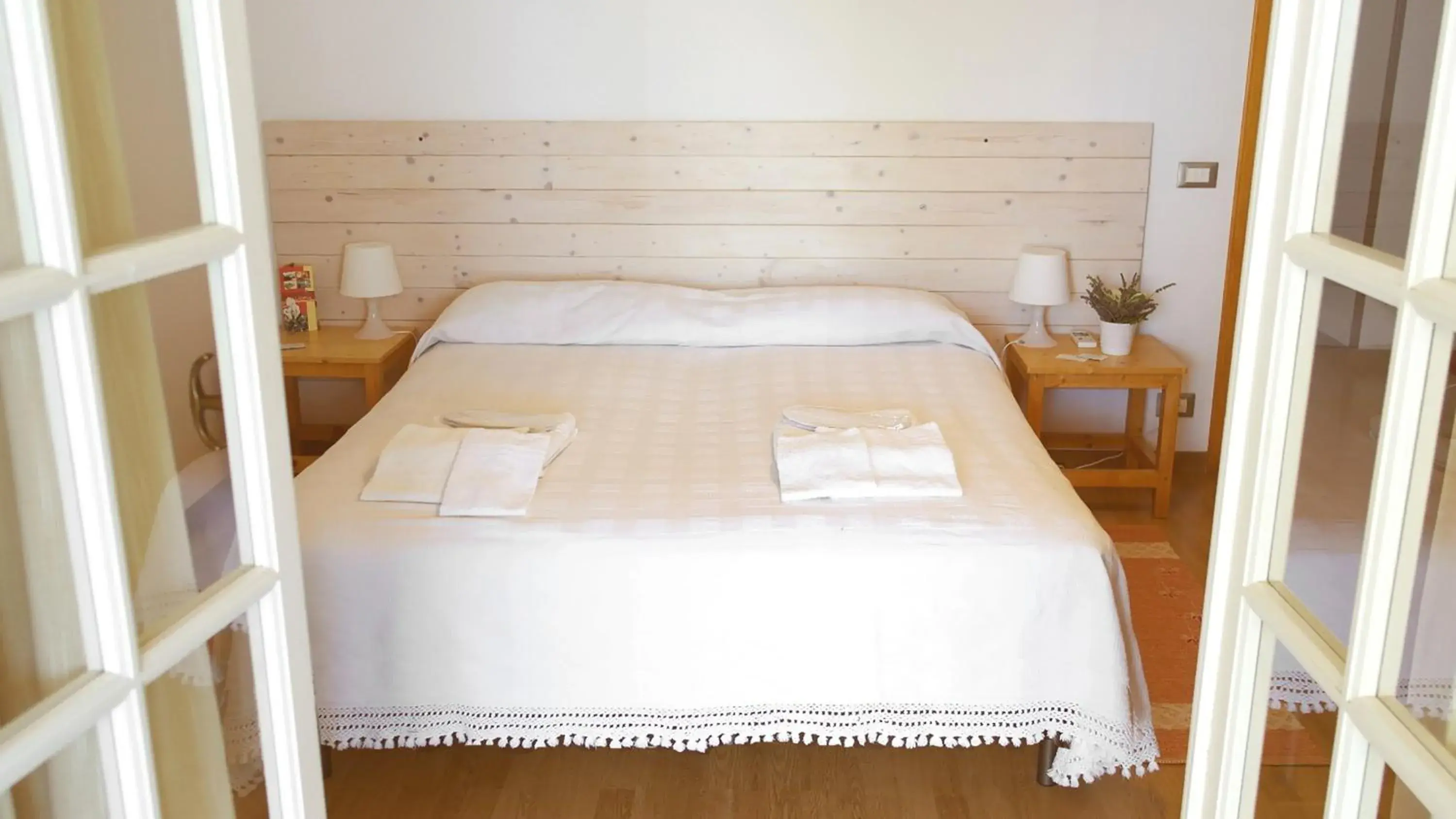 Double or Twin Room with Private External Bathroom in Giogaia Double or Twin Room with Private External Bathroom in Giogaia