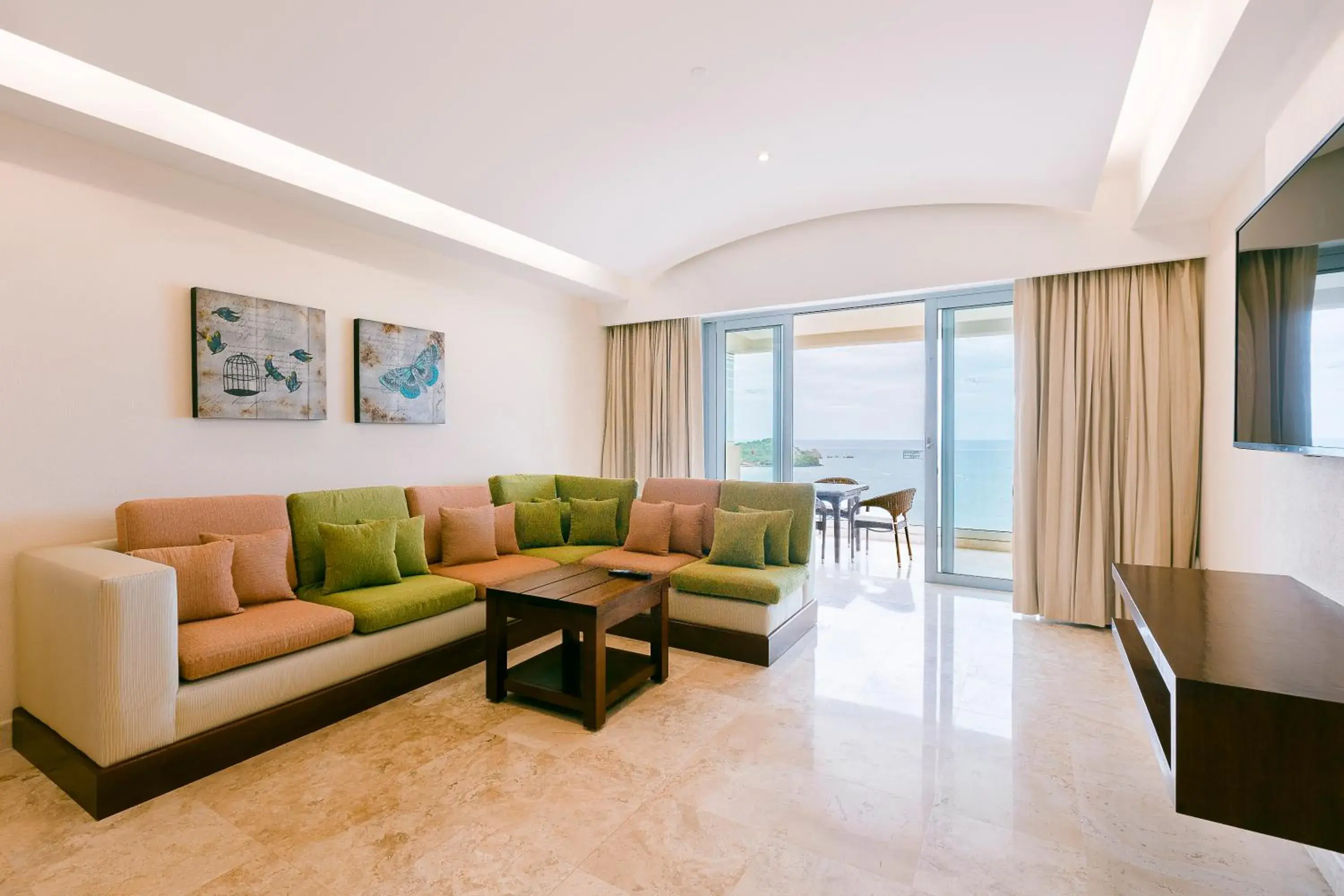 Living room in Azul Ixtapa Grand All Inclusive Suites - Spa & Convention Center Living room in Azul Ixtapa Grand All Inclusive Suites - Spa & Convention Center