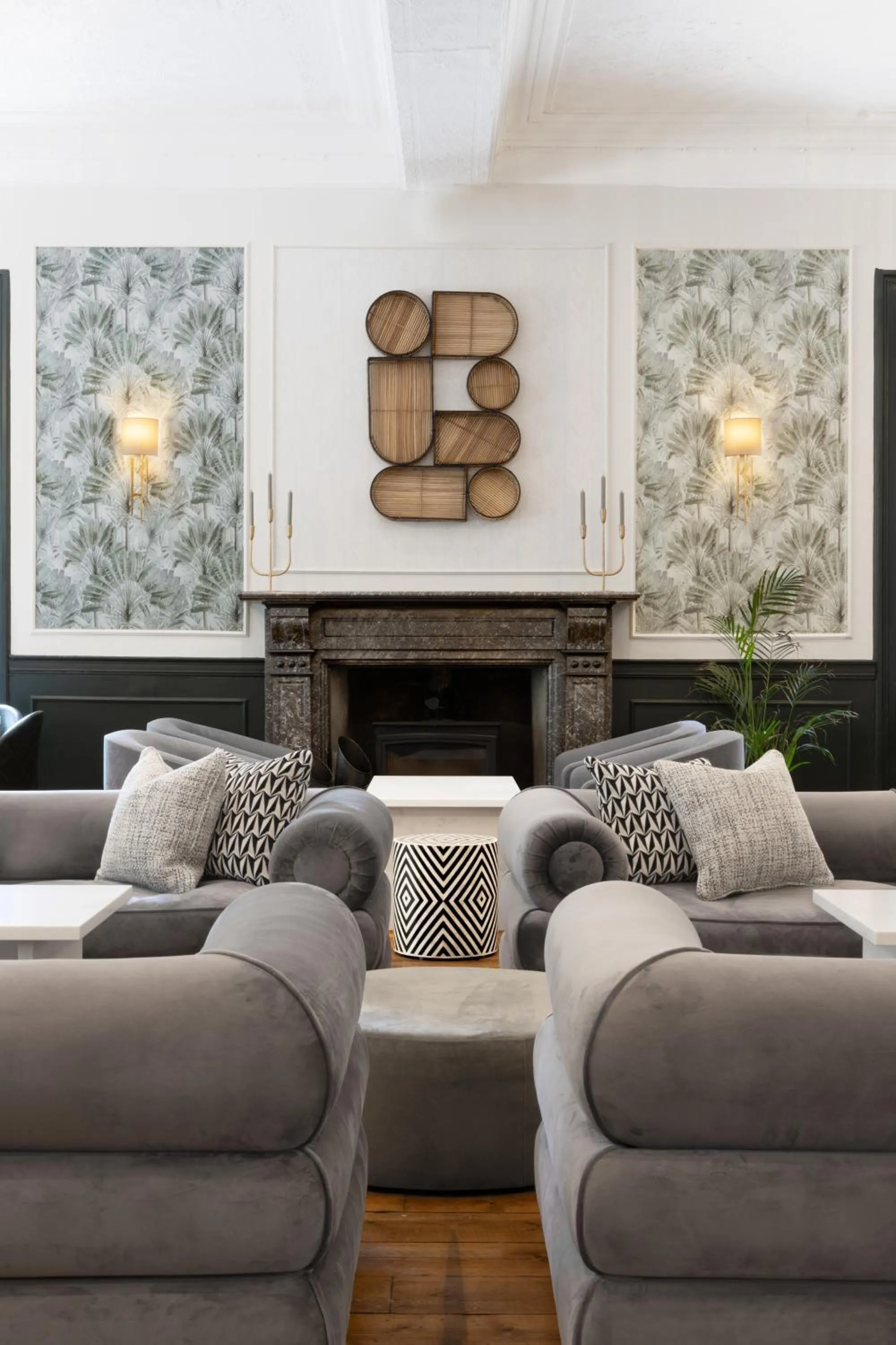 Restaurant/places to eat in Gwydyr Hotel