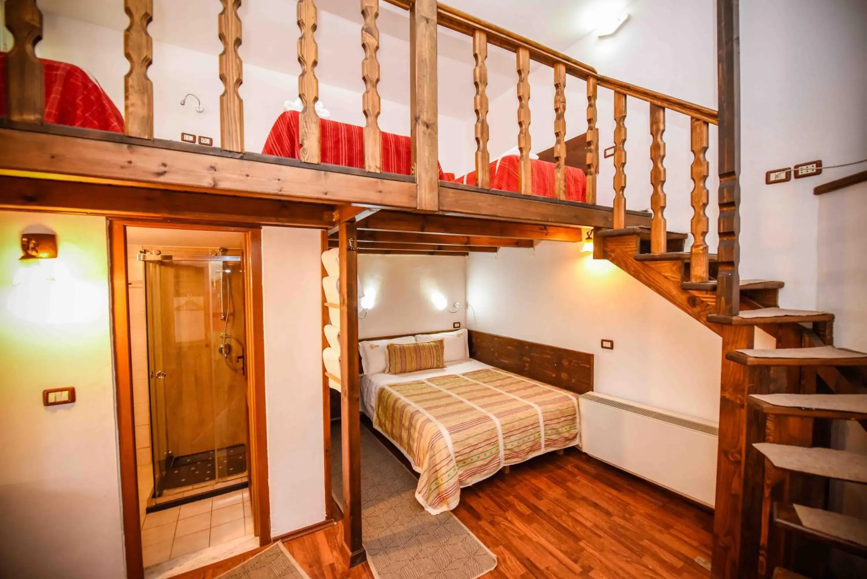 Restaurant/places to eat, Bed in Hotel Tradita Restaurant/places to eat, Bed in Hotel Tradita