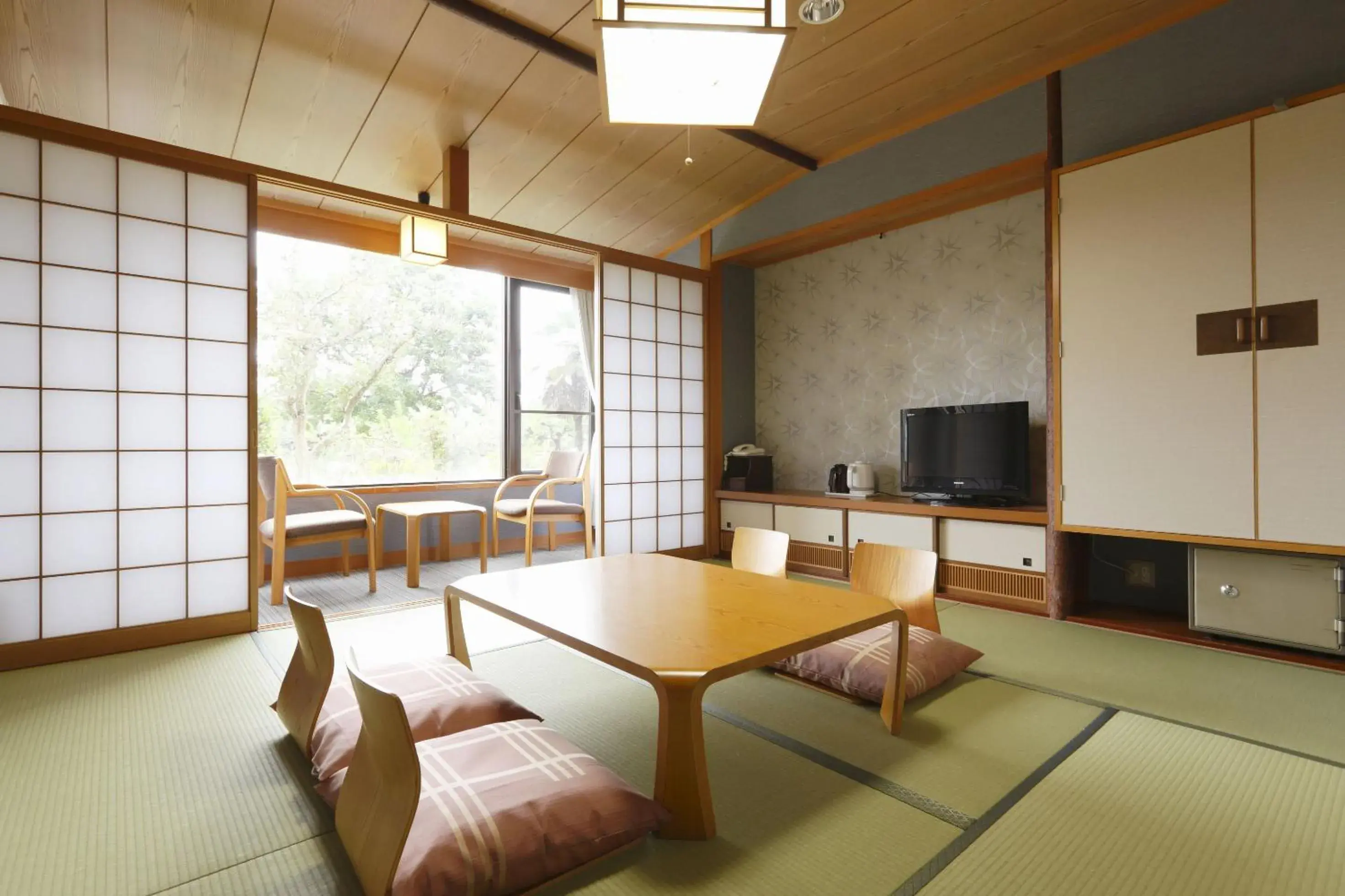 Japanese-Style Room with Shared Bathroom and Garden View - single occupancy in Kyukamura Noto-Chirihama Japanese-Style Room with Shared Bathroom and Garden View - single occupancy in Kyukamura Noto-Chirihama