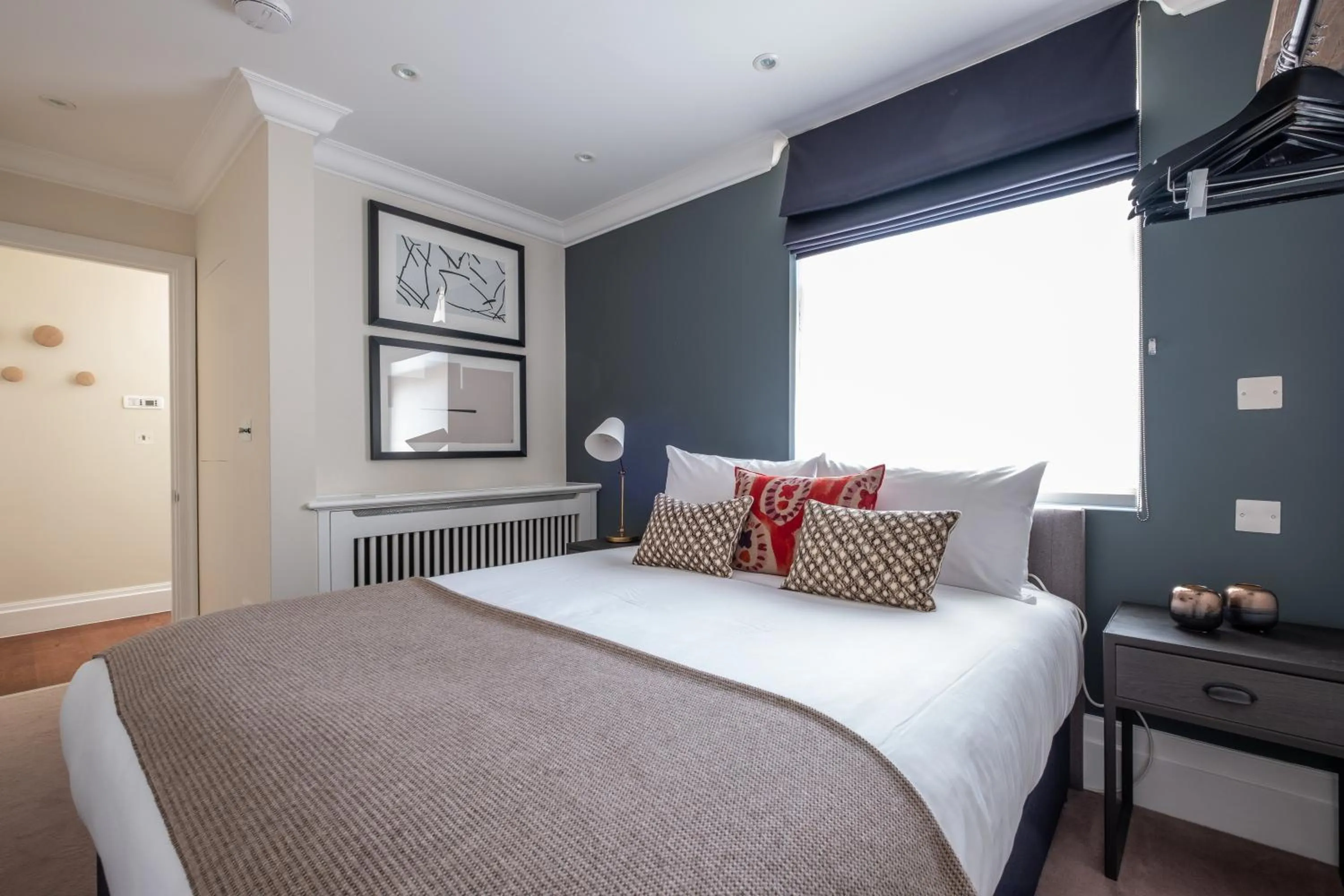 Bedroom, Bed in Native Mayfair