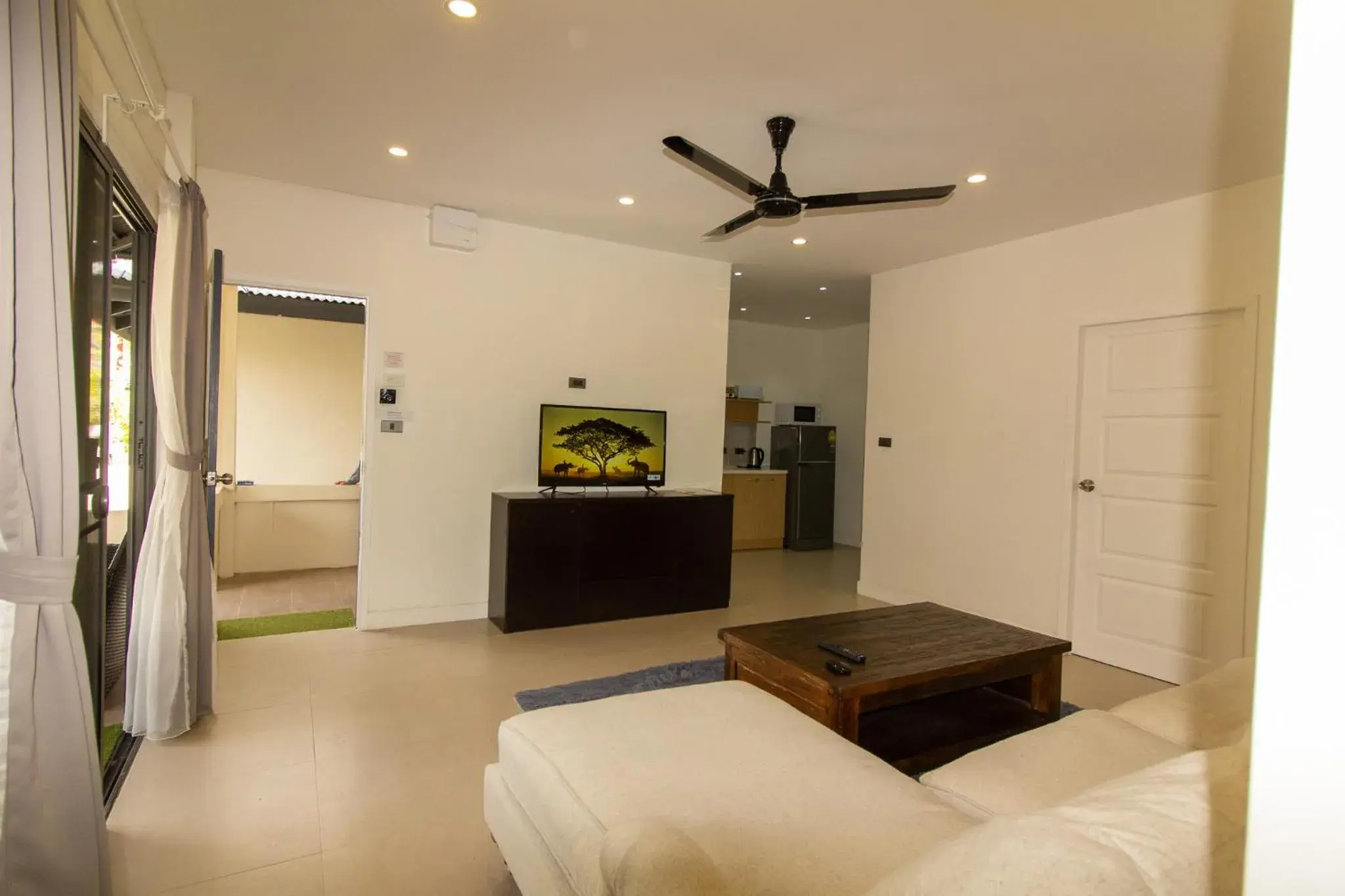 Three-Bedroom Bungalow Number 13 in Aussieland Bungalows Three-Bedroom Bungalow Number 13 in Aussieland Bungalows