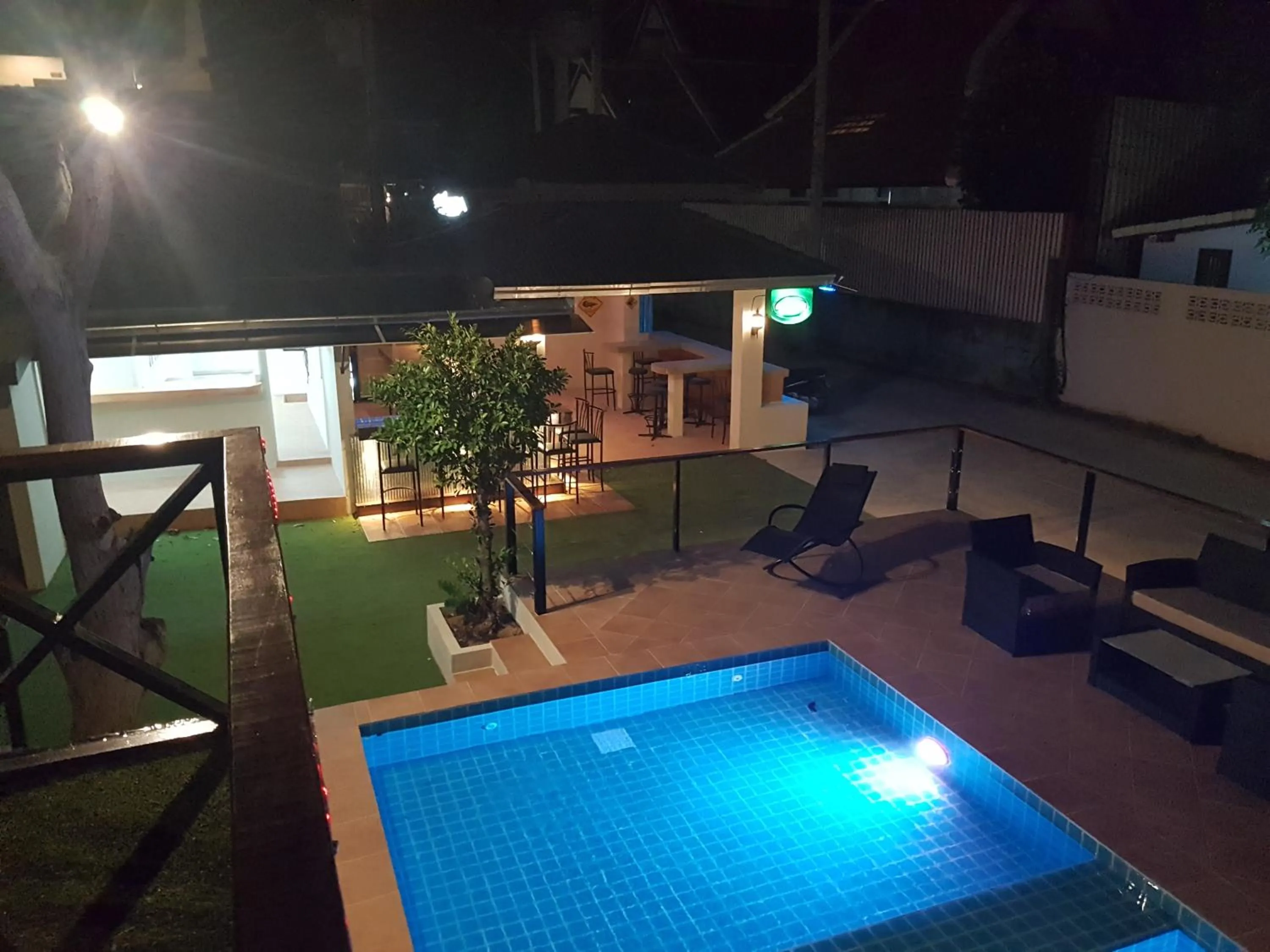 Swimming pool in Aussieland Bungalows