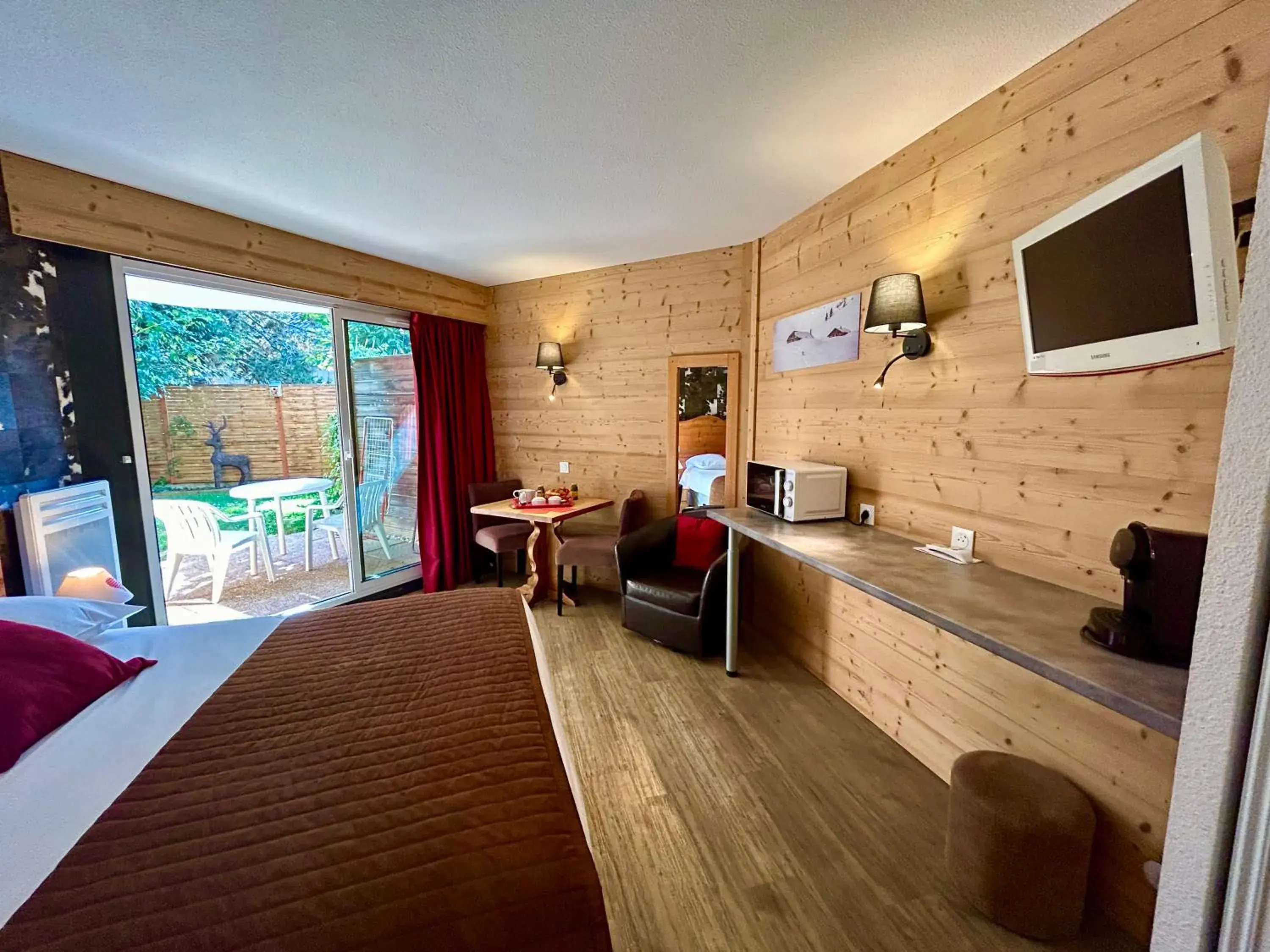 Double Room (2 Adults) in Résidence Côté Chalet Double Room (2 Adults) in Résidence Côté Chalet