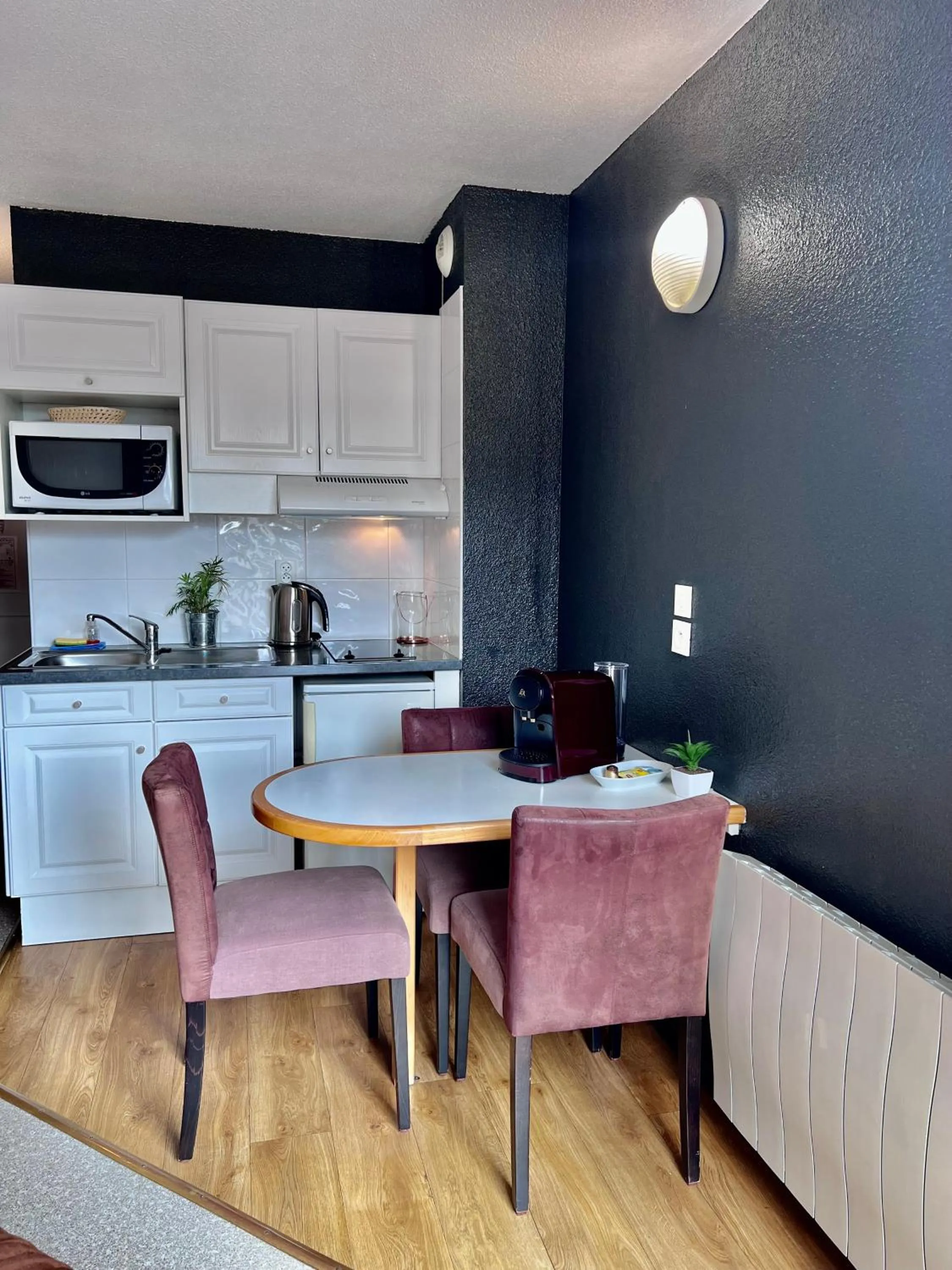 Kitchen or kitchenette in Résidence Côté Chalet