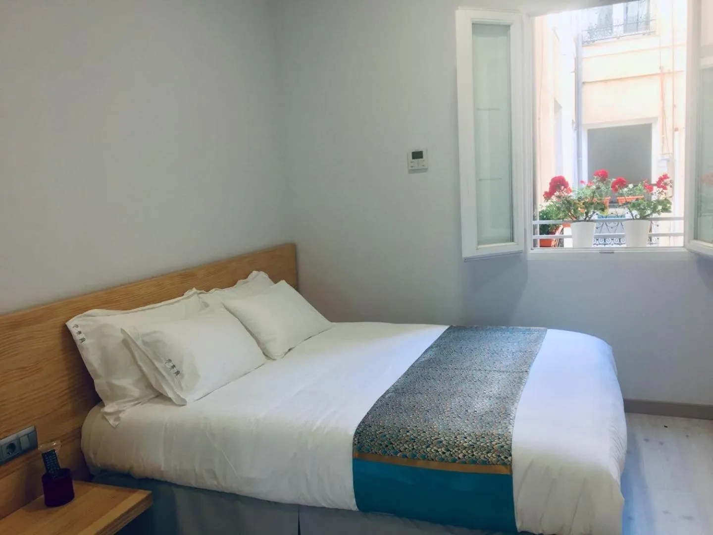 Bed in Hostal Palacio Luna