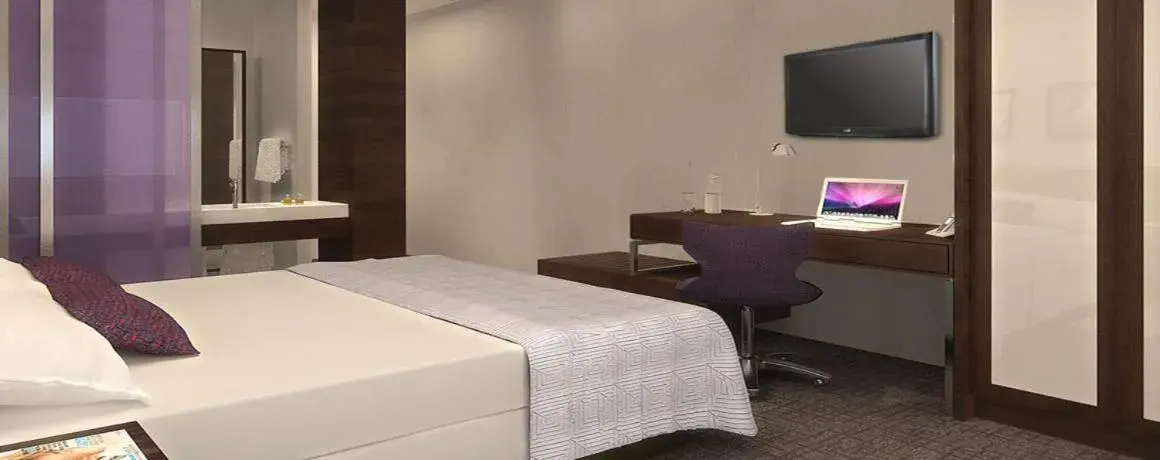 Photo of the whole room, Bed in The Royal Regency Hotel Photo of the whole room, Bed in The Royal Regency Hotel