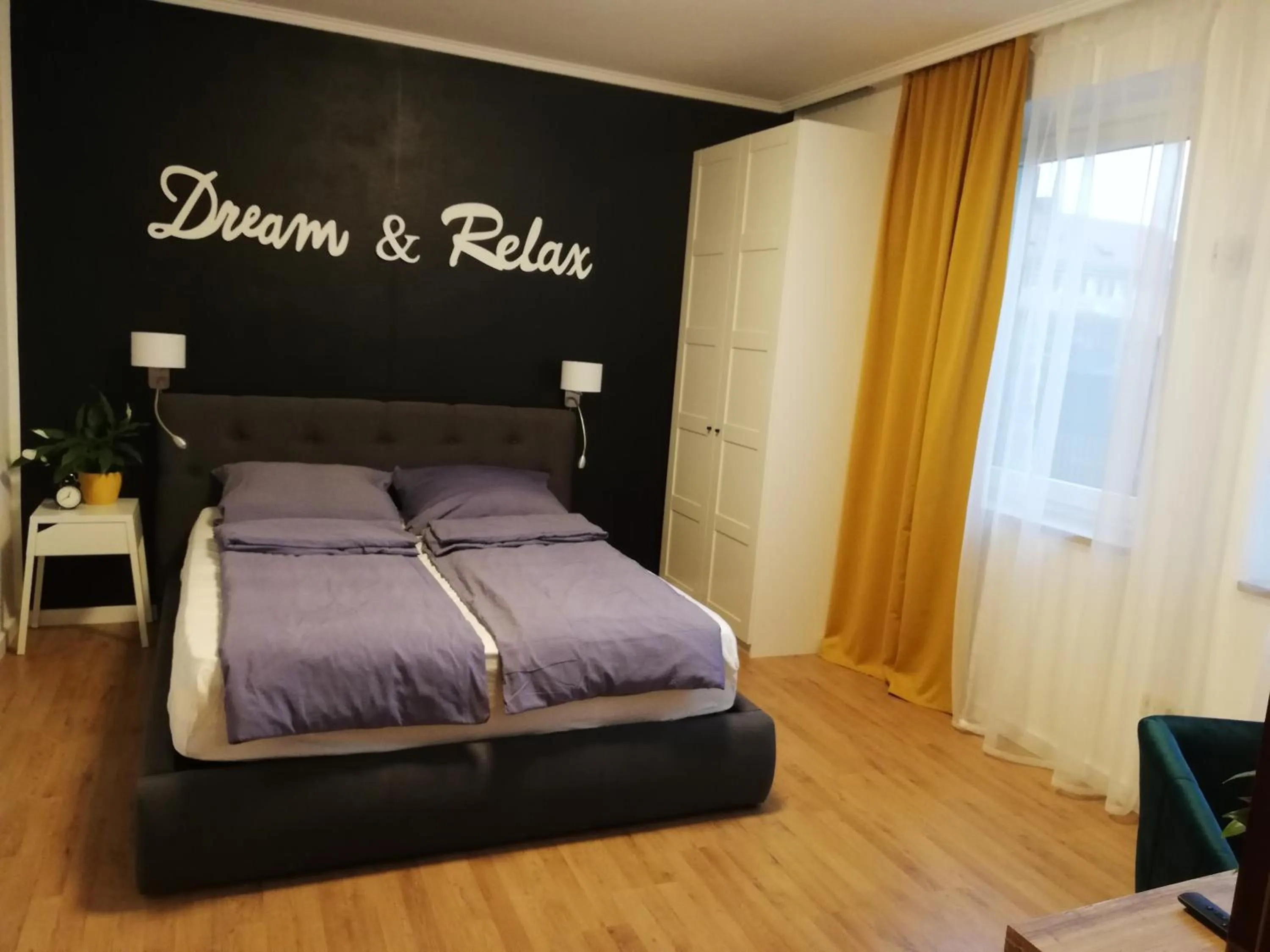 Bedroom, Bed in Dream & Relax Apartment's Messe