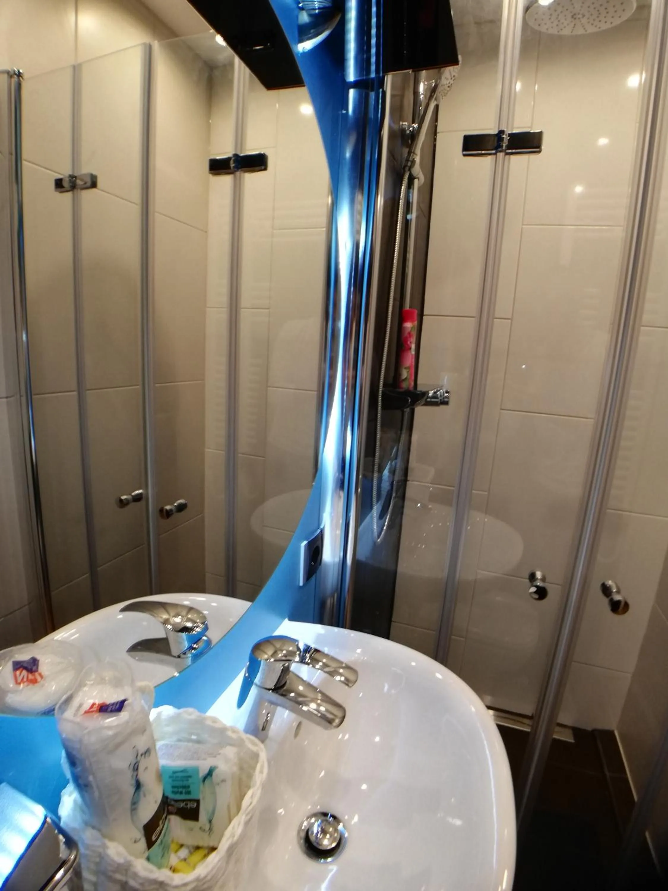 Shower in Dream & Relax Apartment's Messe