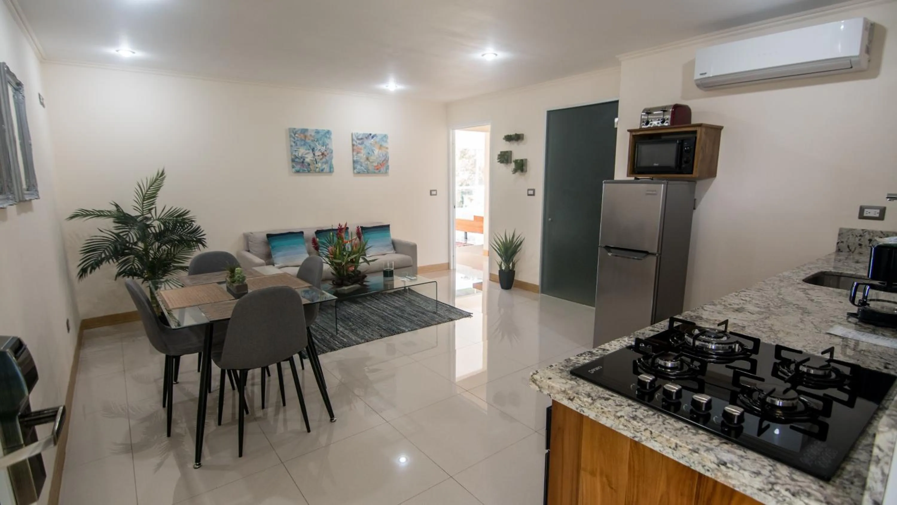 Kitchen or kitchenette in Hotel La Mariposa