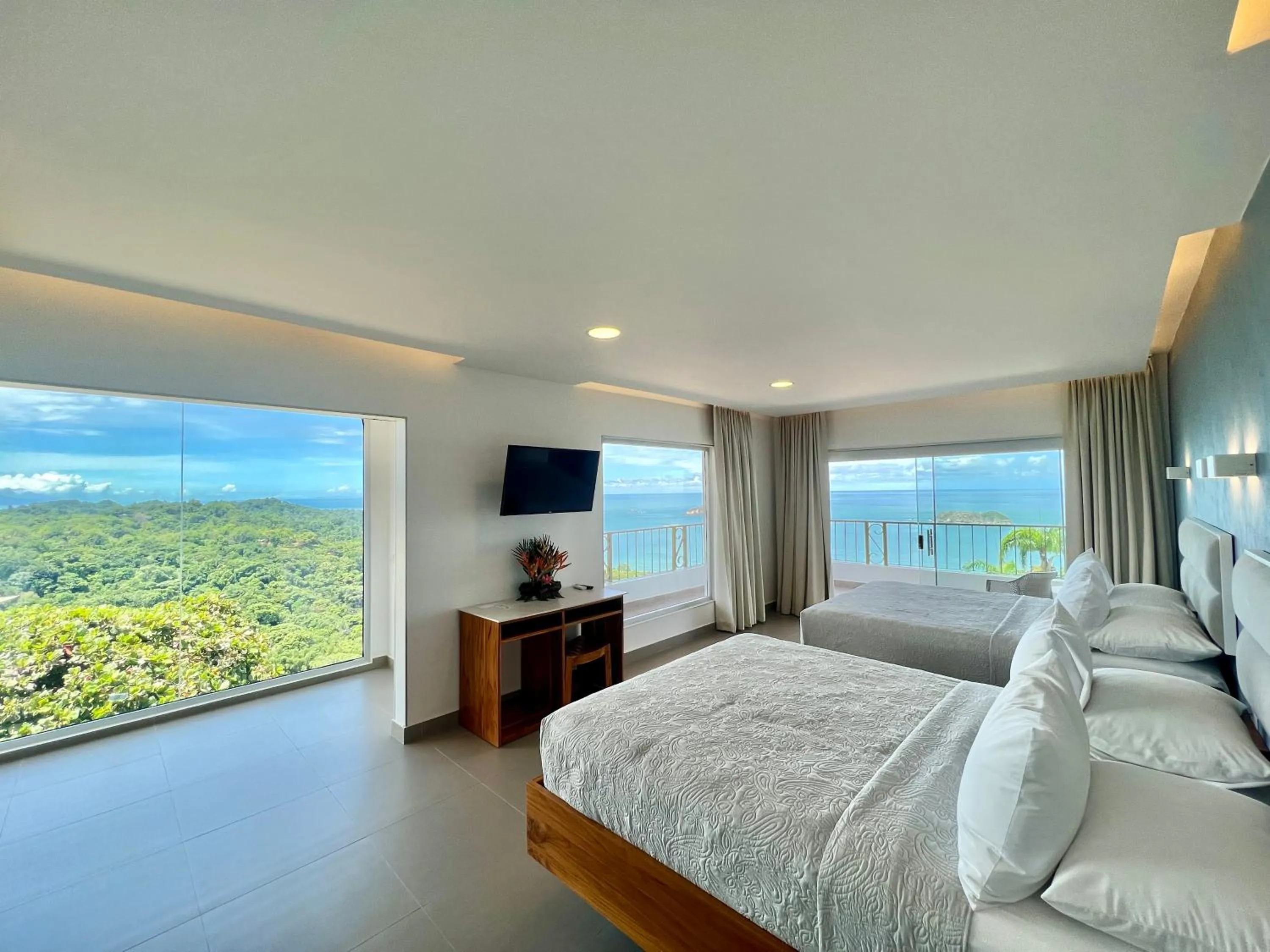 Bed in Hotel La Mariposa